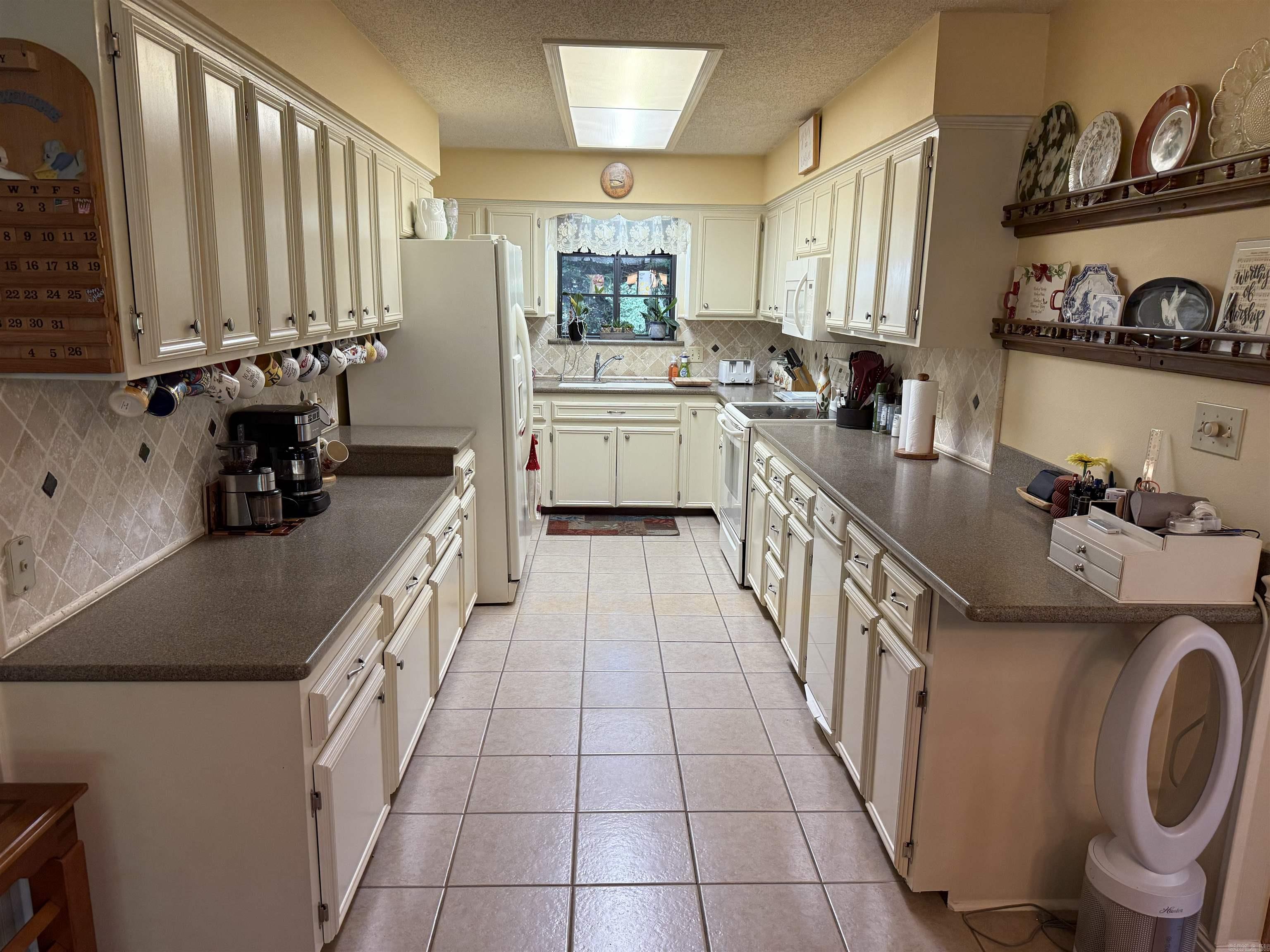 236 Lakedwellers Rd.  Fairfield Bay, AR