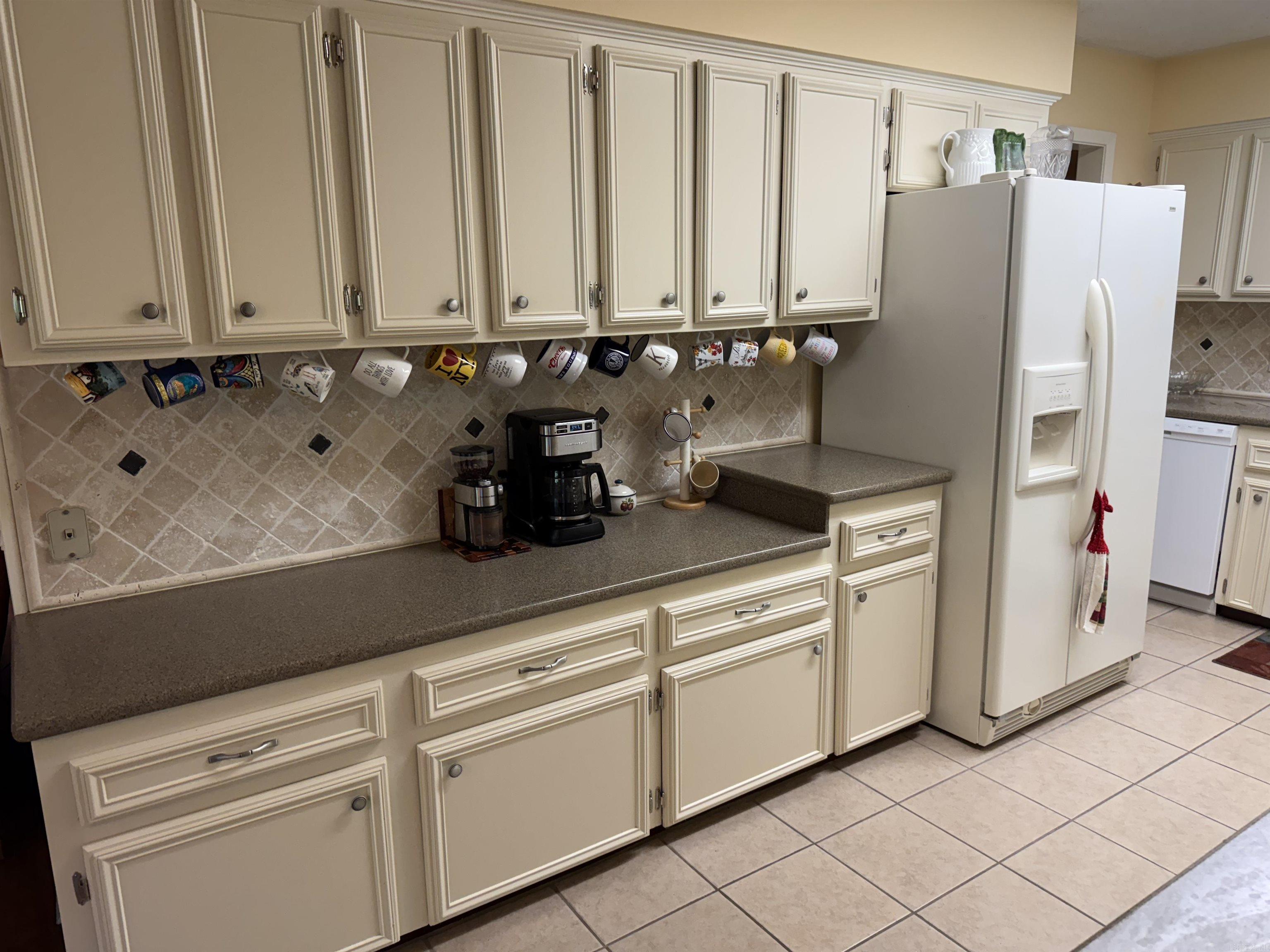 236 Lakedwellers Rd.  Fairfield Bay, AR