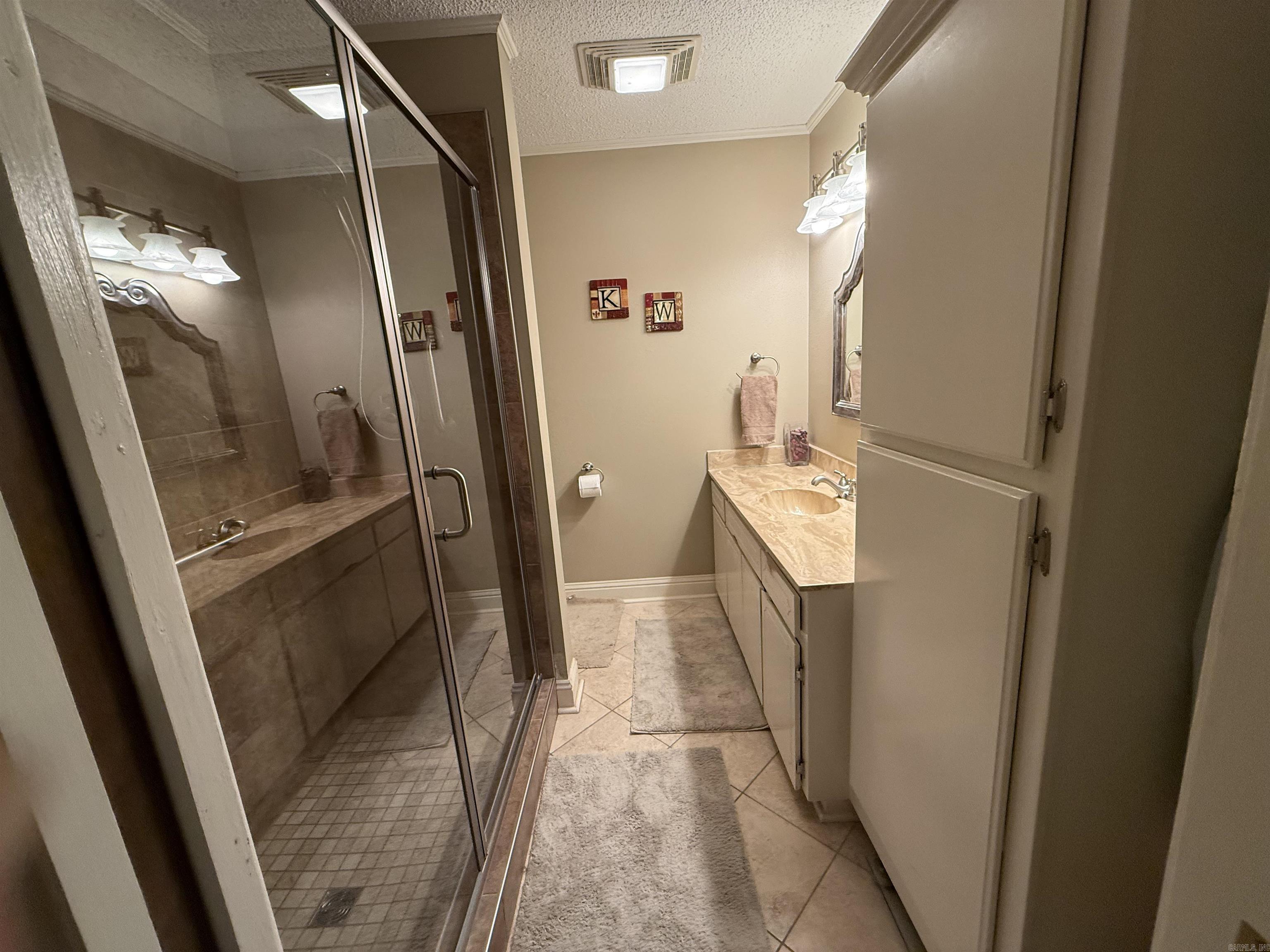 236 Lakedwellers Rd.  Fairfield Bay, AR