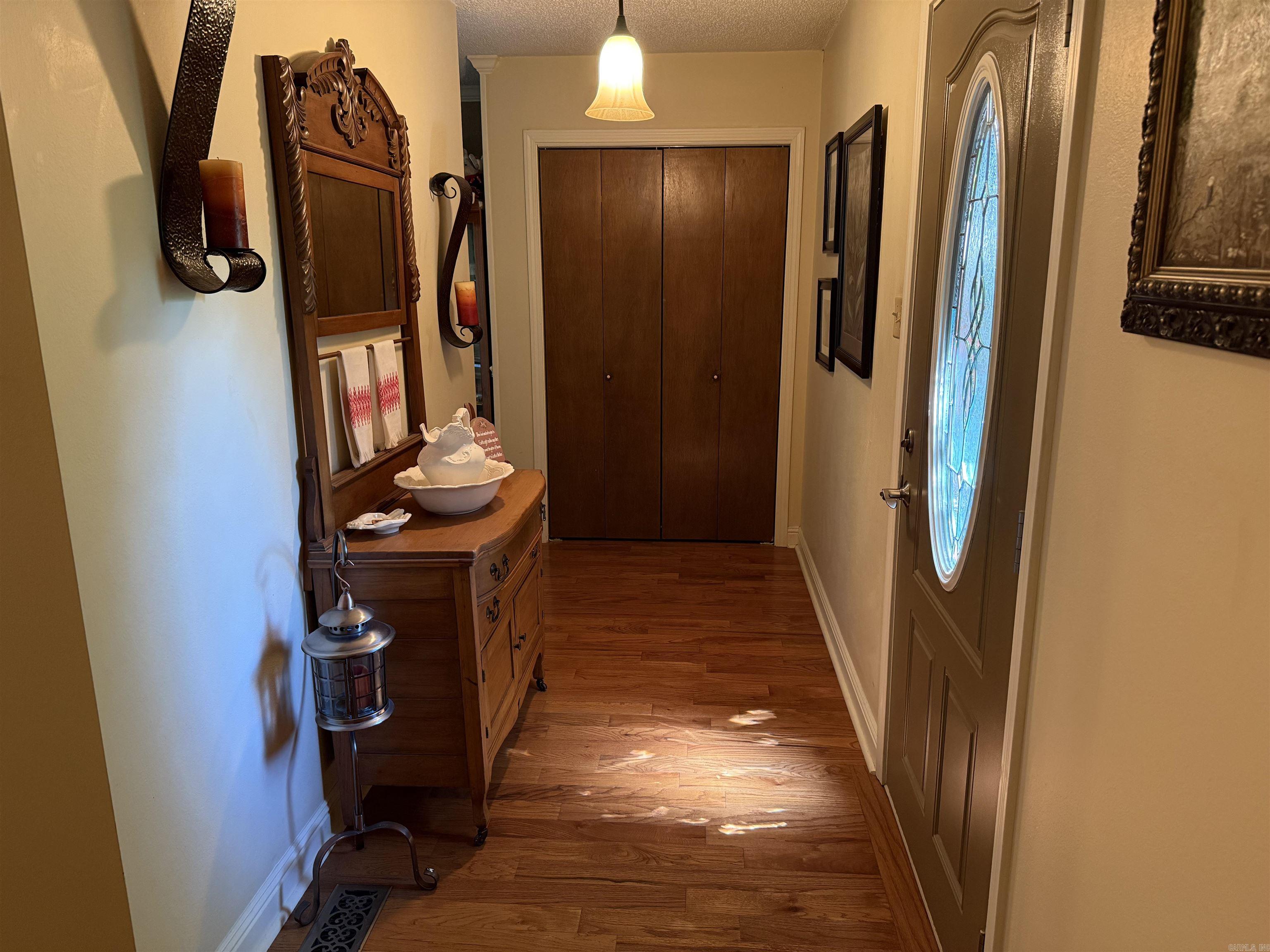 236 Lakedwellers Rd.  Fairfield Bay, AR
