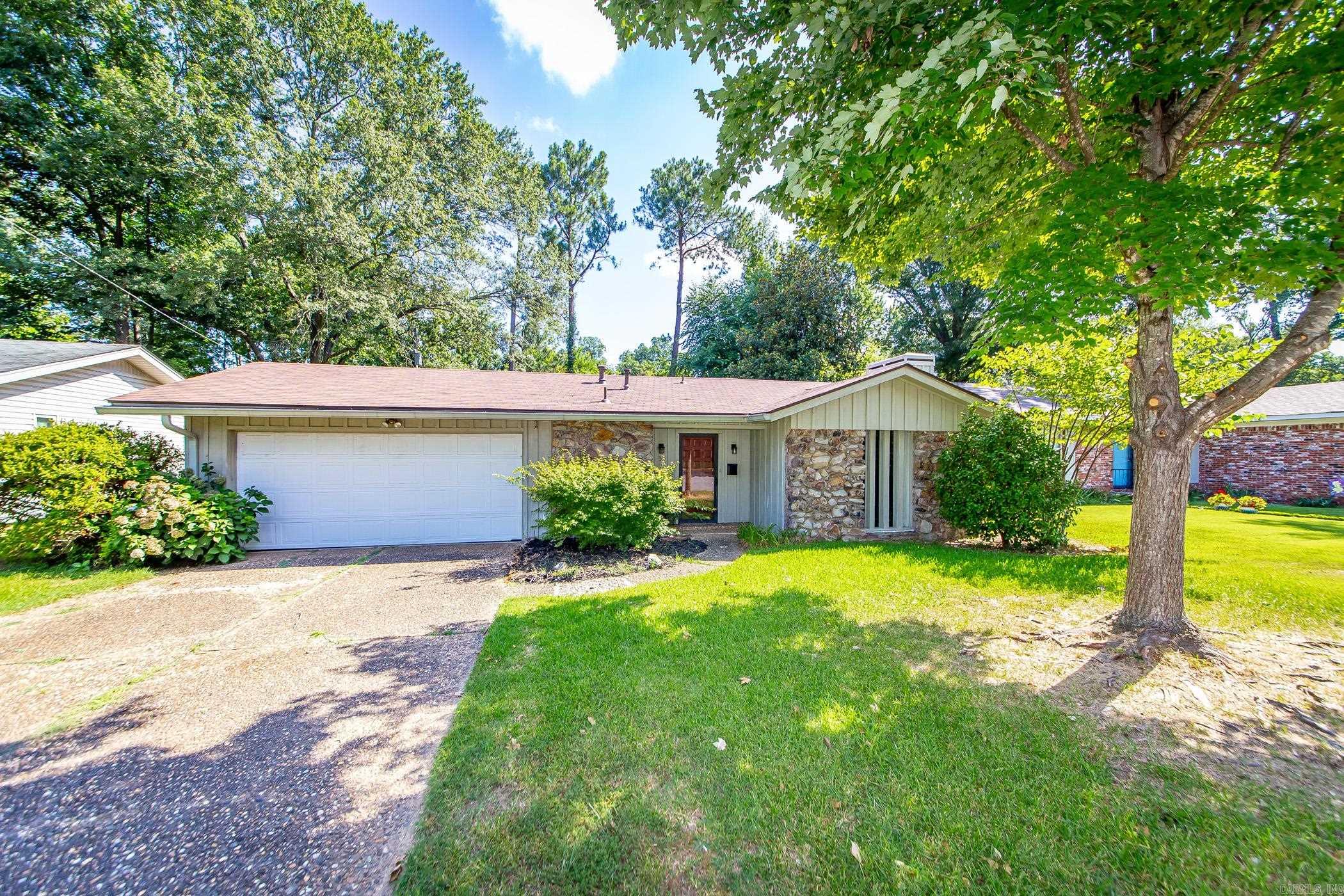 51 Warwick  Little Rock, AR