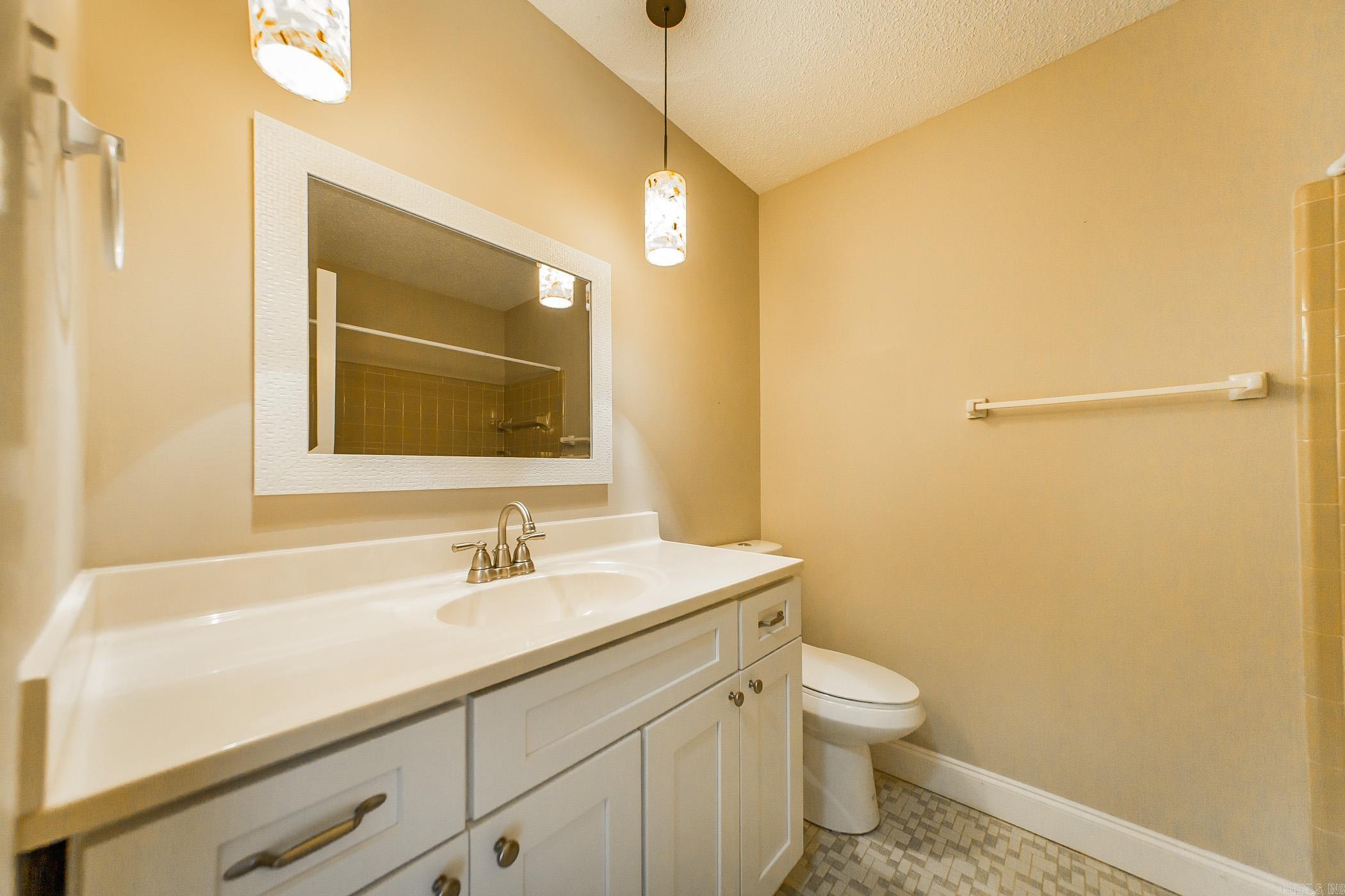 51 Warwick  Little Rock, AR