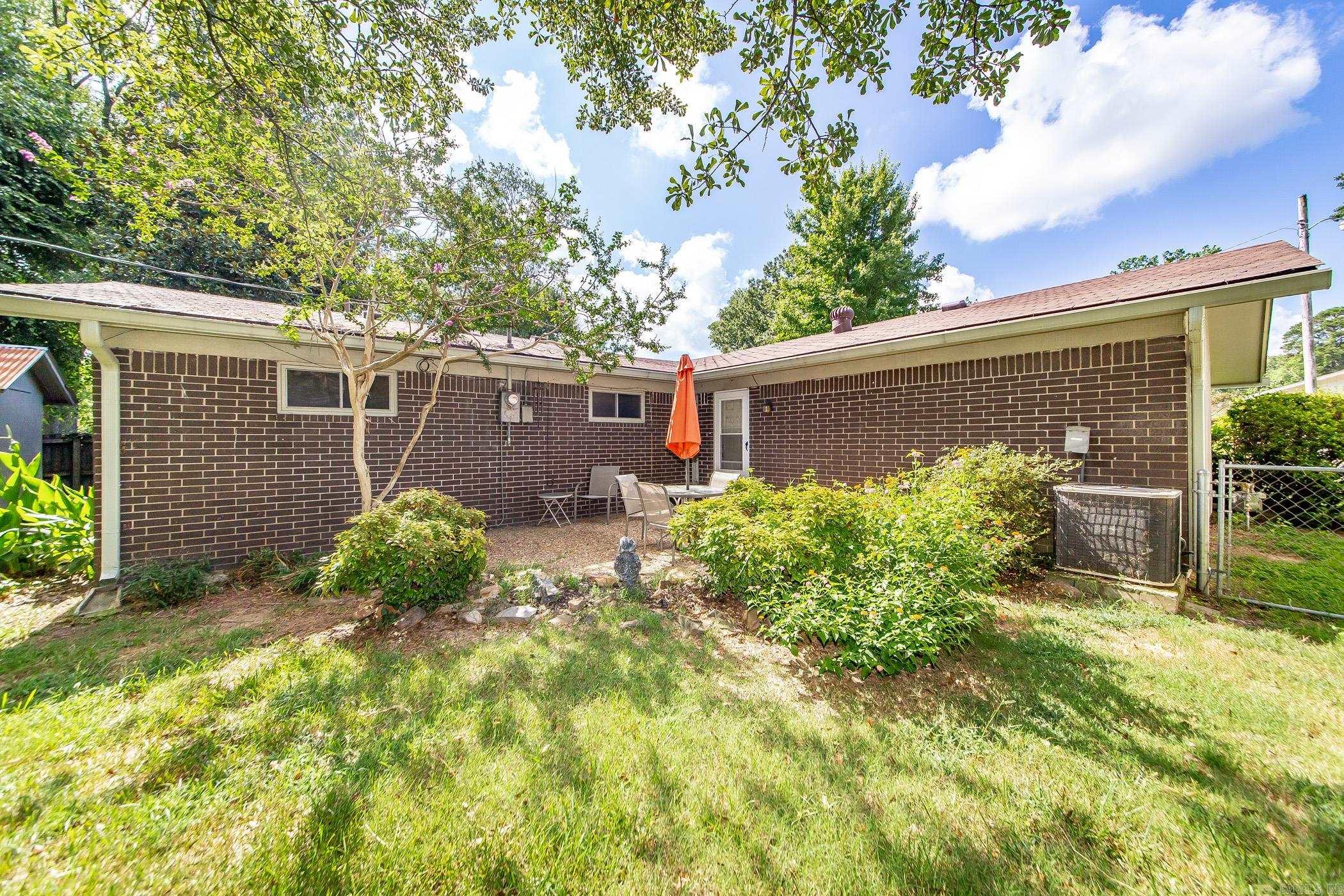 51 Warwick  Little Rock, AR