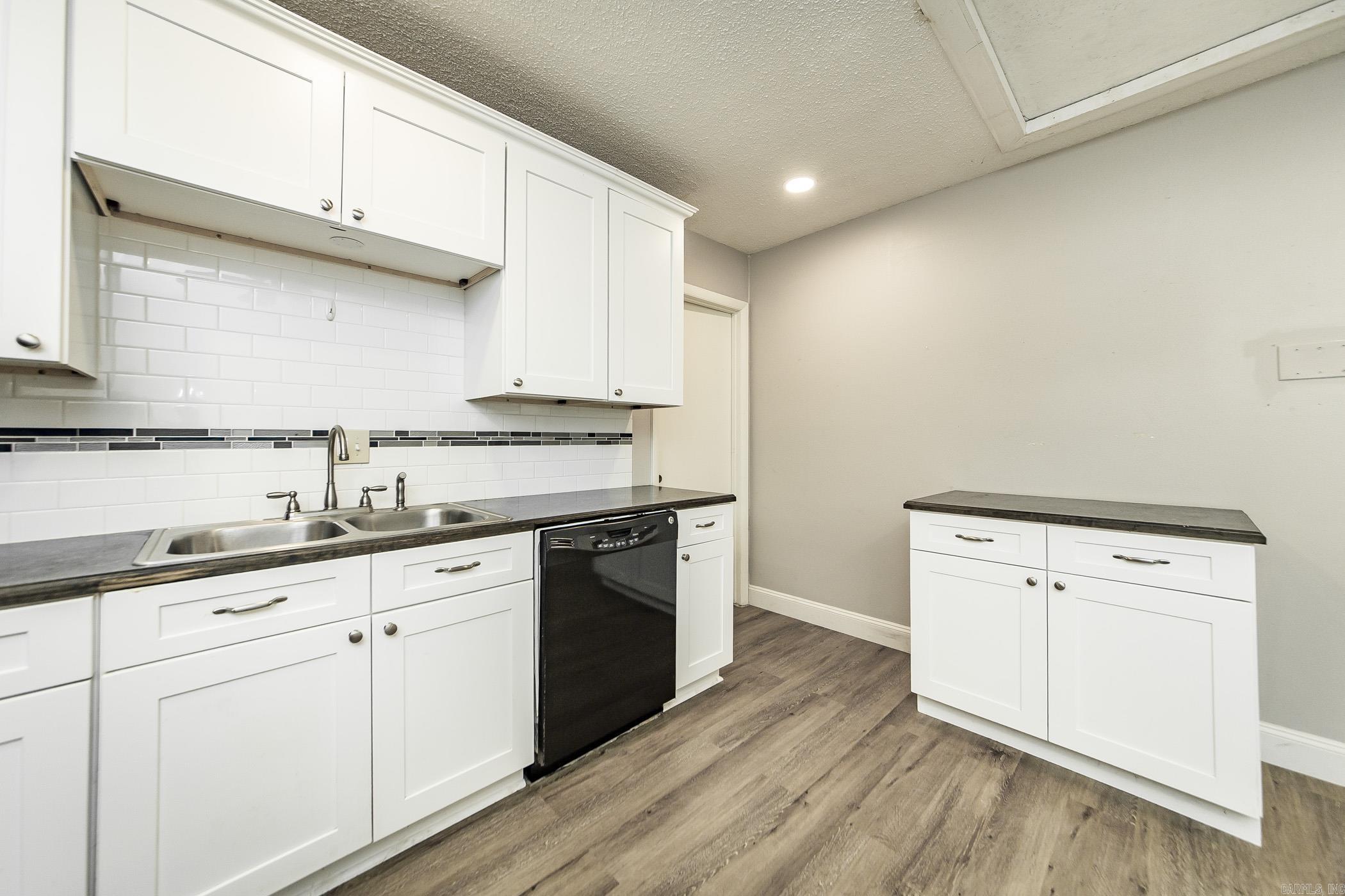 51 Warwick  Little Rock, AR