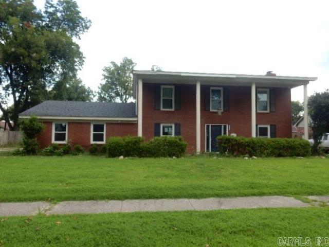 1020 Parklane  Blytheville, AR