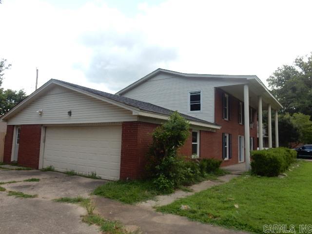 1020 Parklane  Blytheville, AR
