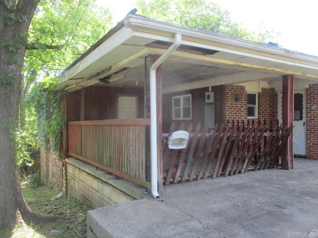 805 School  Hot Springs, AR