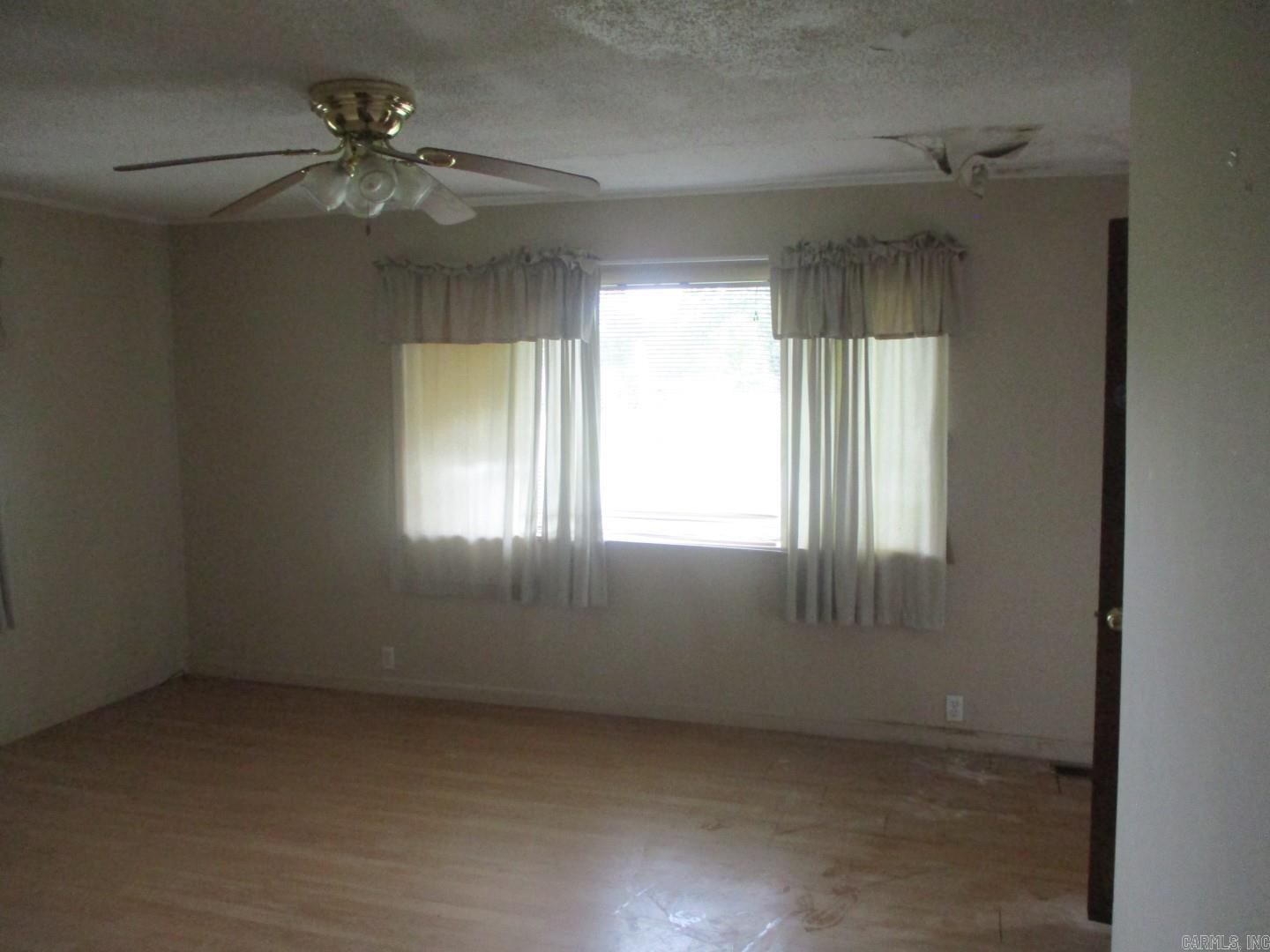 805 School  Hot Springs, AR