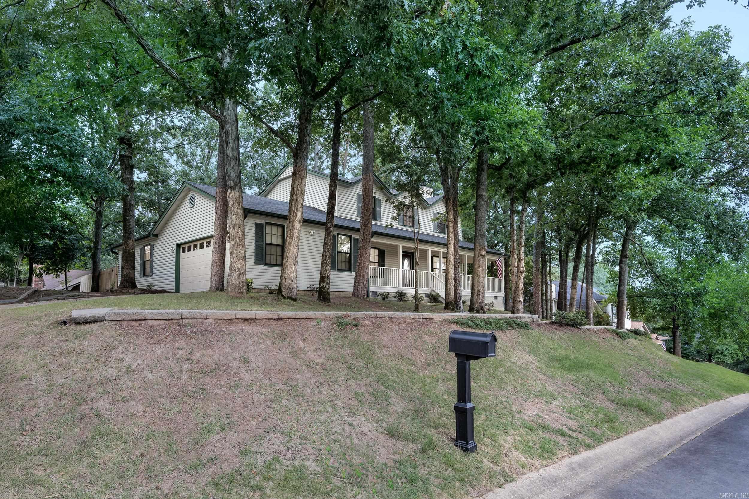 2101 Hickory Nut  Little Rock, AR