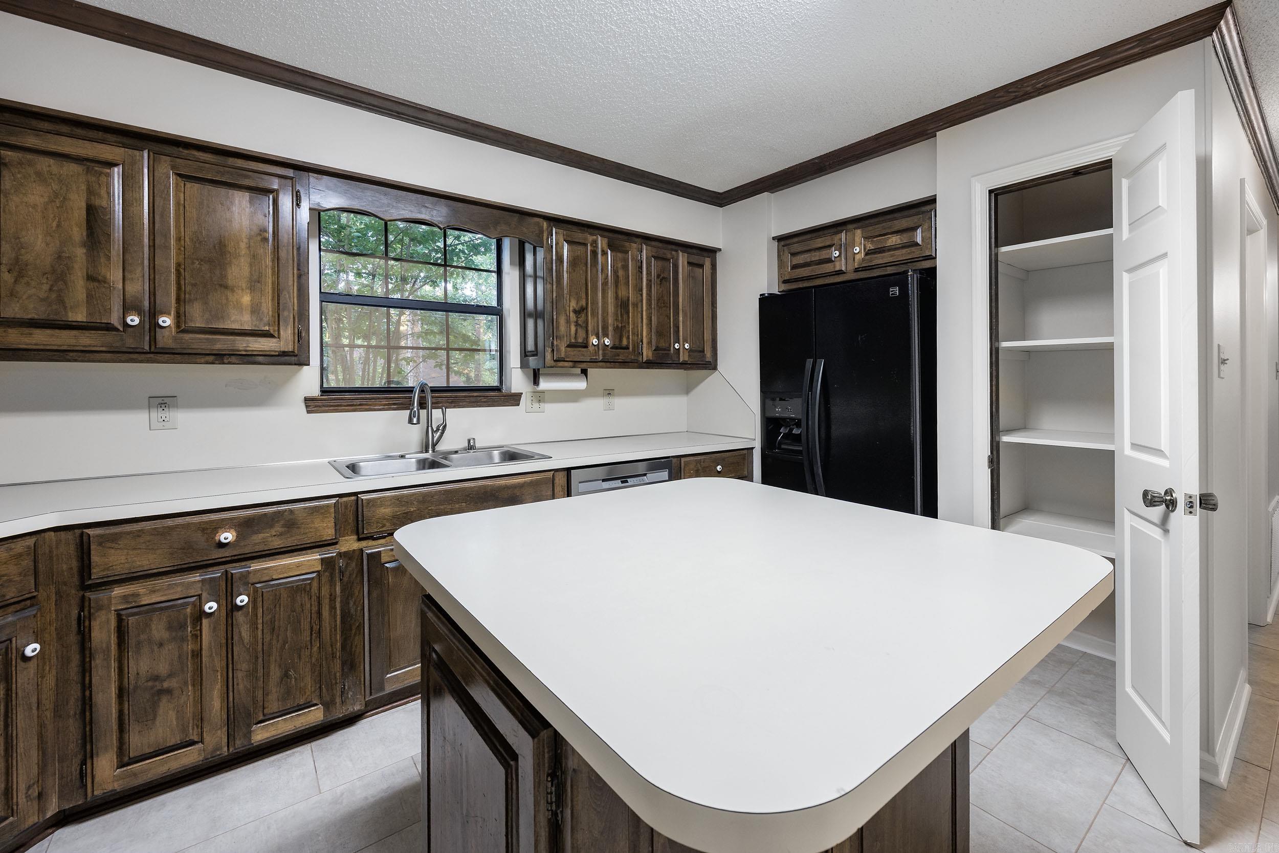 2101 Hickory Nut  Little Rock, AR