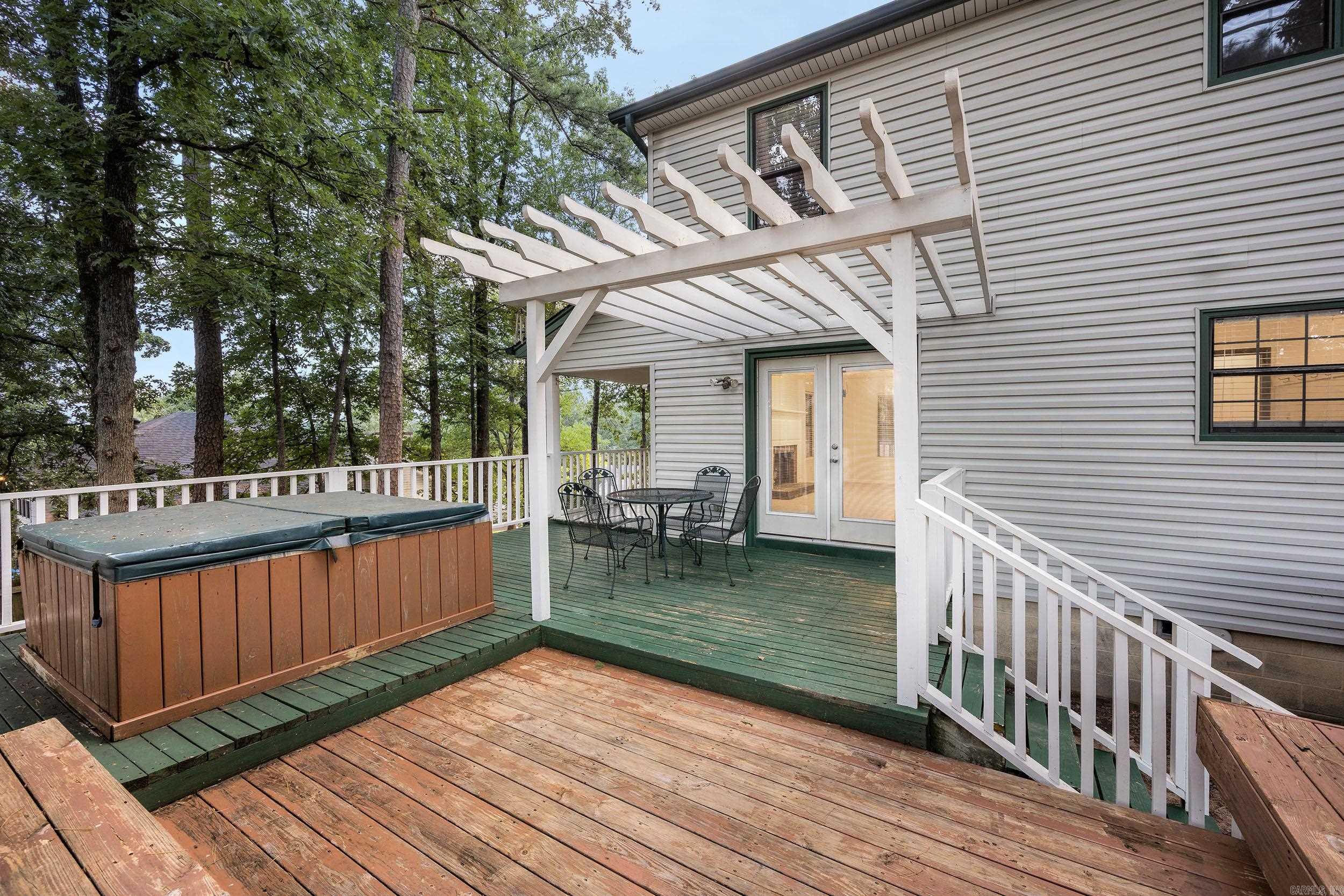 2101 Hickory Nut  Little Rock, AR