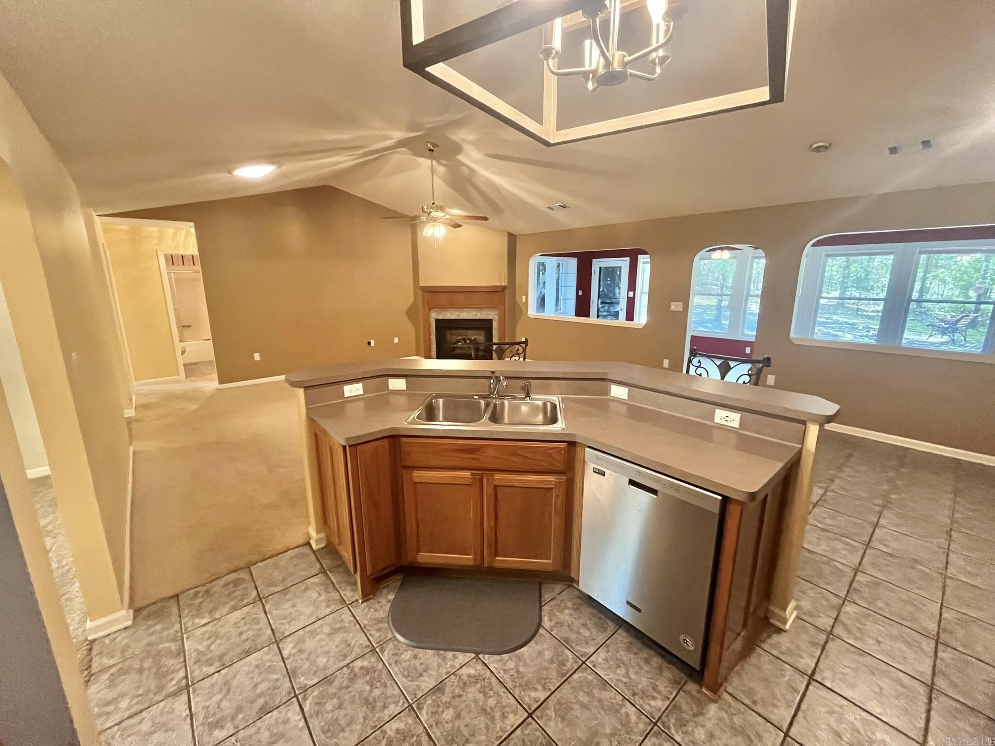 15 Corvera  Hot Springs Village, AR