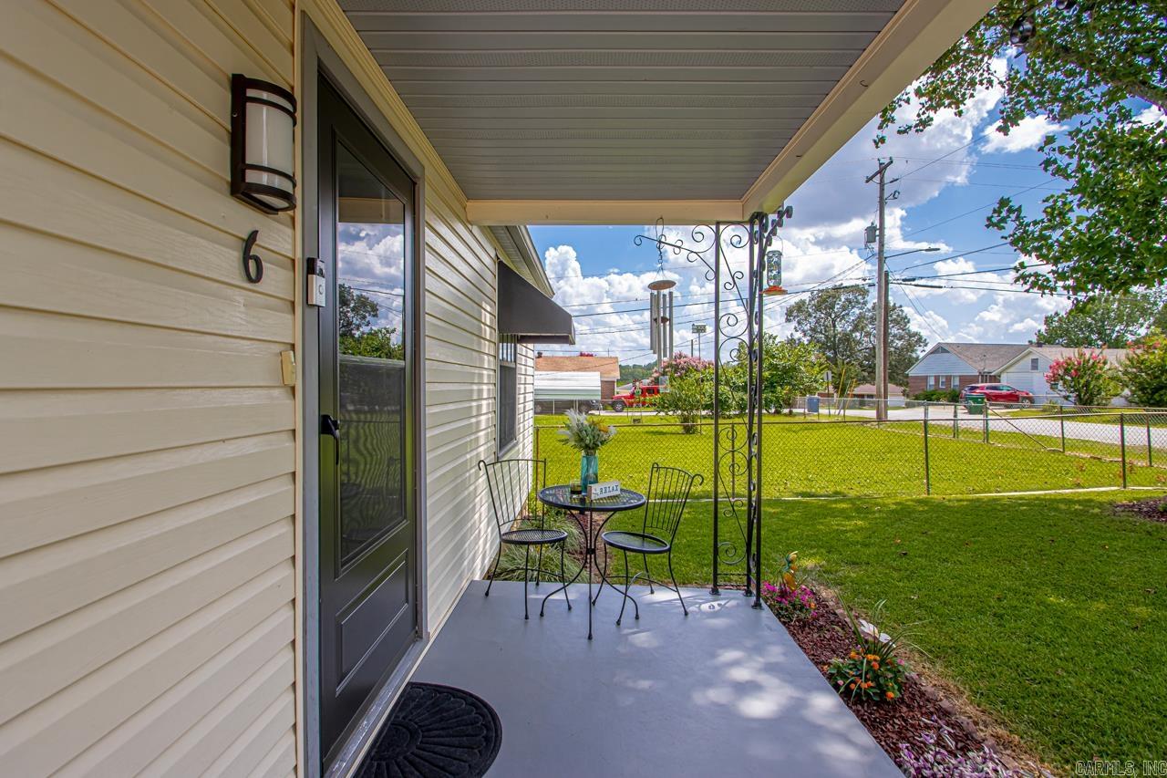 6 Farvu  North Little Rock, AR
