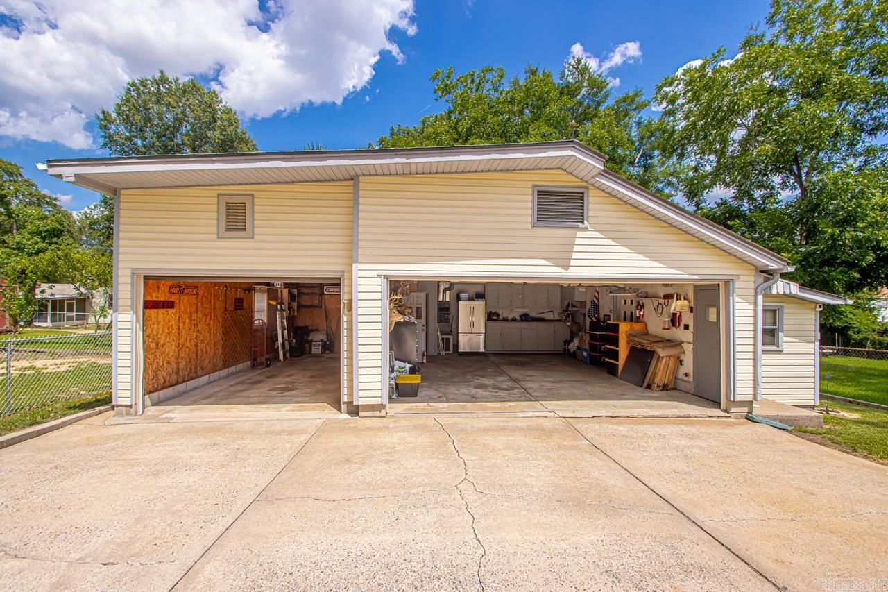 6 Farvu  North Little Rock, AR