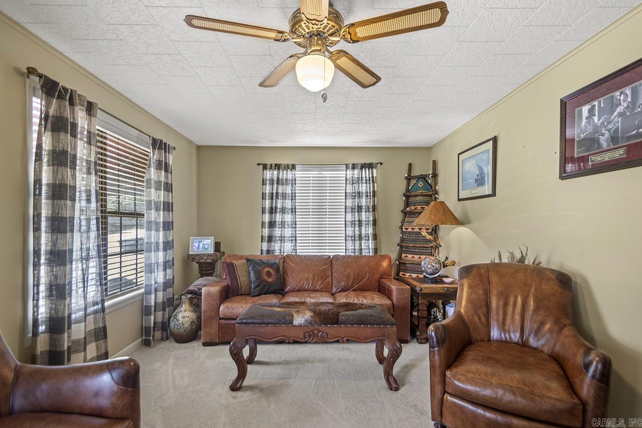 6 Farvu  North Little Rock, AR
