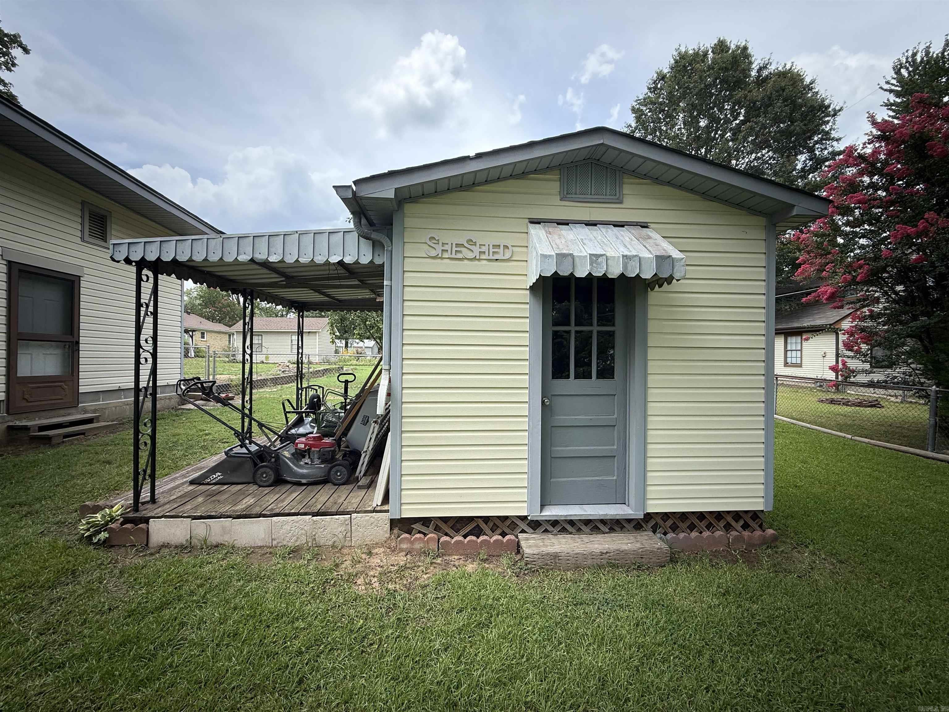 6 Farvu  North Little Rock, AR