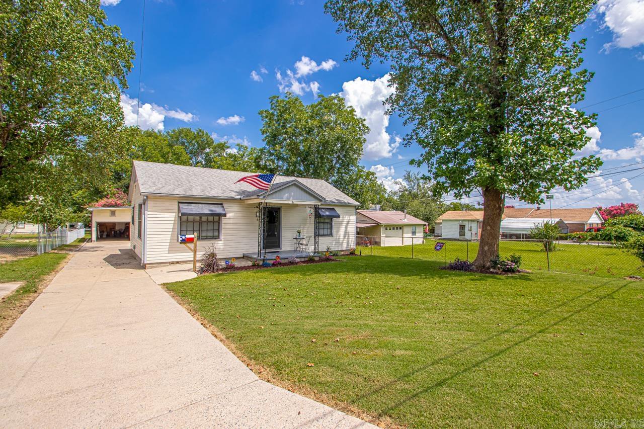6 Farvu  North Little Rock, AR