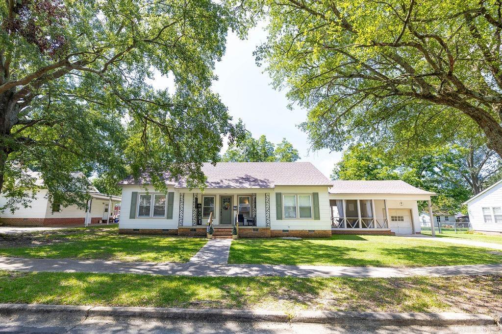1513 W Faulkner St  El Dorado, AR