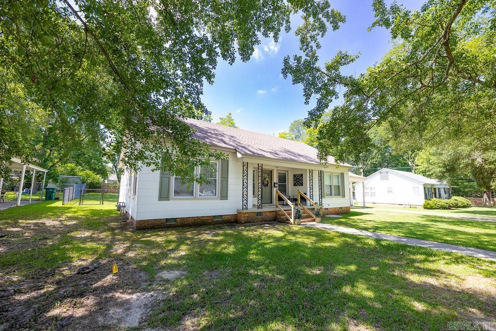 1513 W Faulkner St  El Dorado, AR