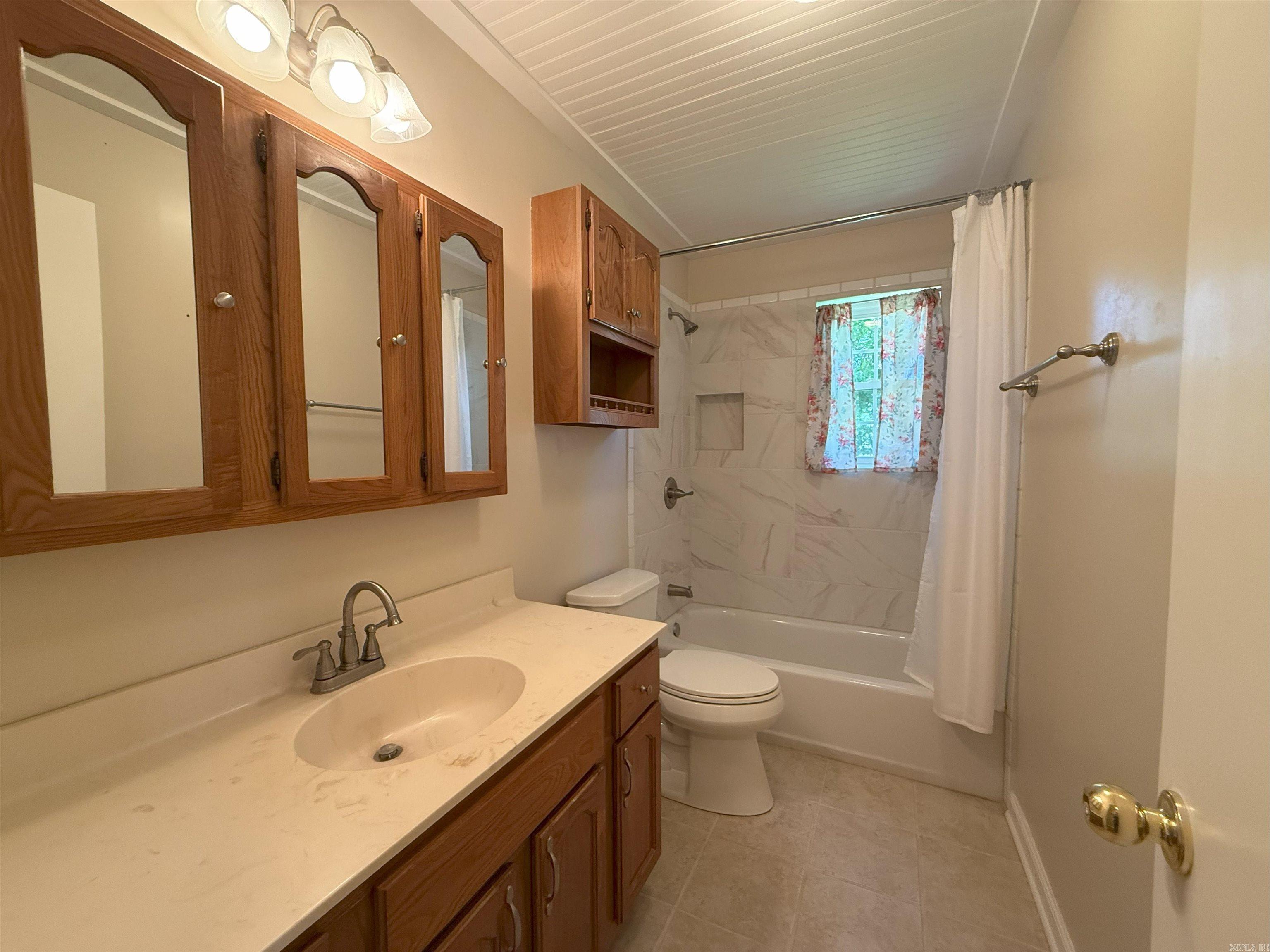 27 Collins  Cabot, AR