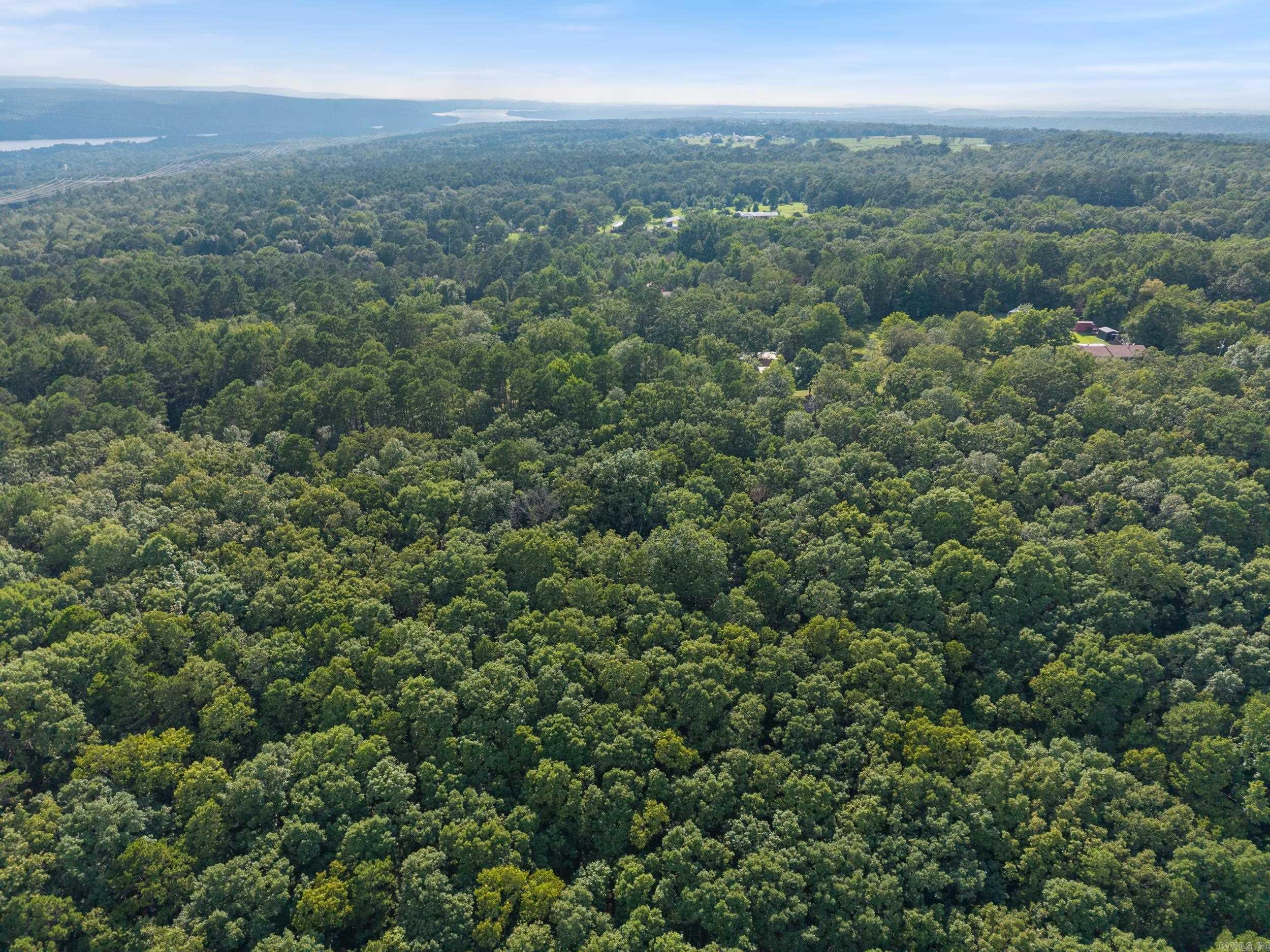 000 Ridge  London, AR