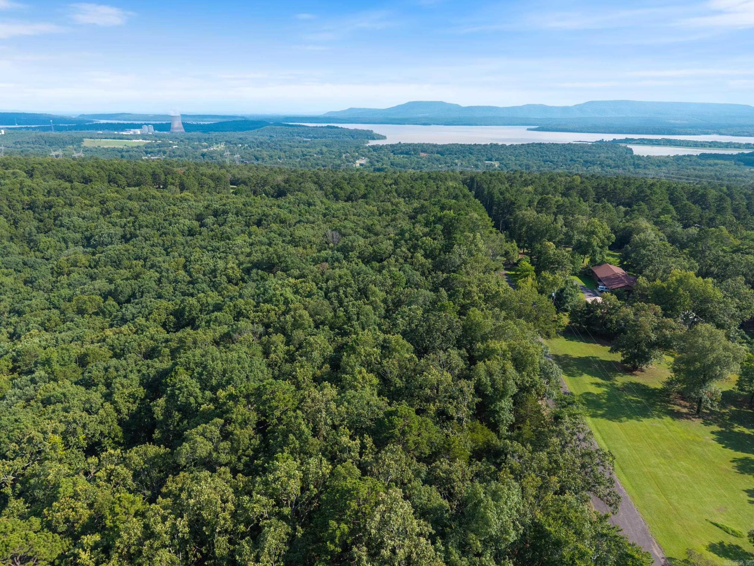 000 Ridge  London, AR