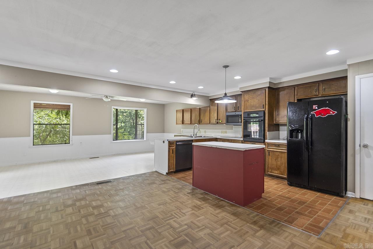 21912 Whippoorwill  Bauxite, AR