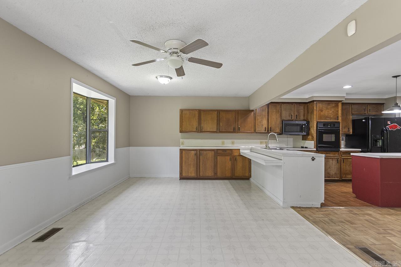 21912 Whippoorwill  Bauxite, AR
