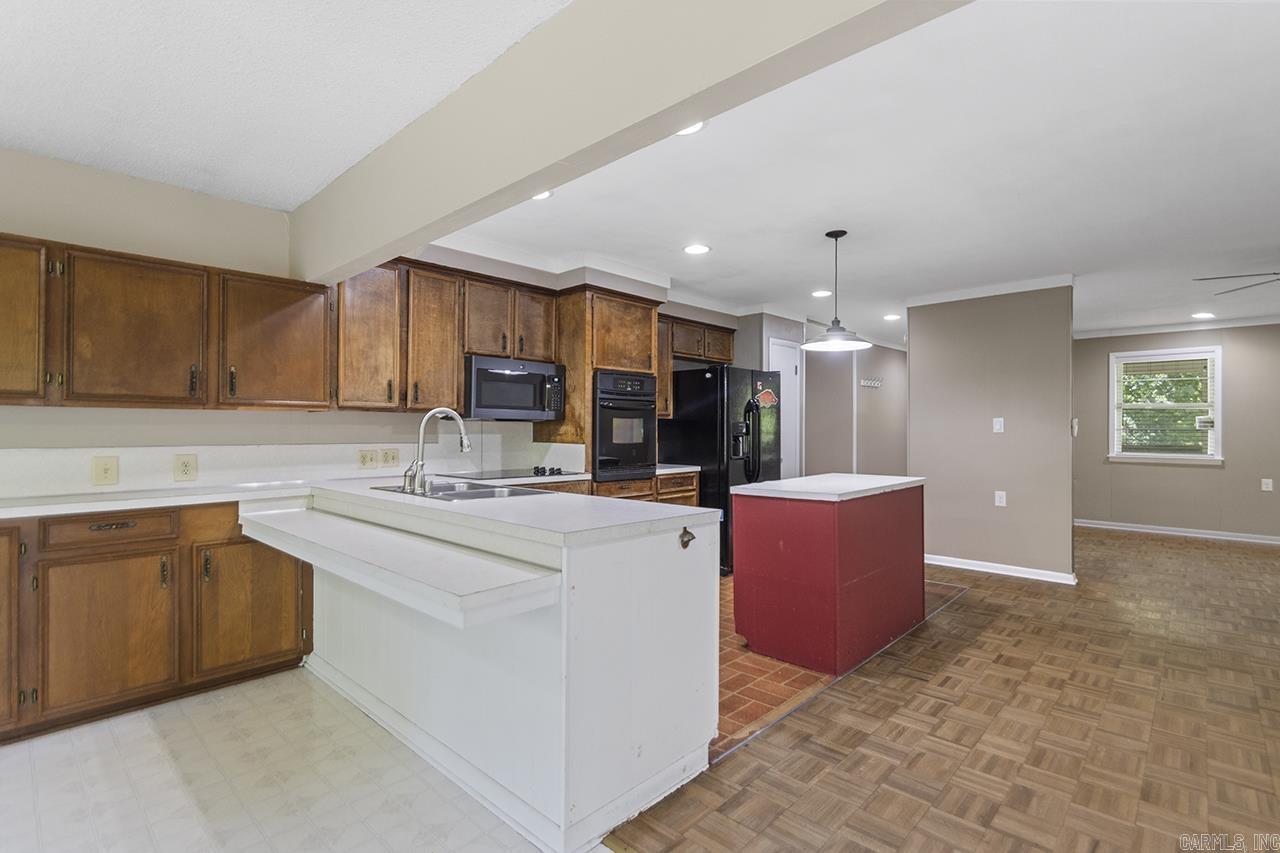 21912 Whippoorwill  Bauxite, AR