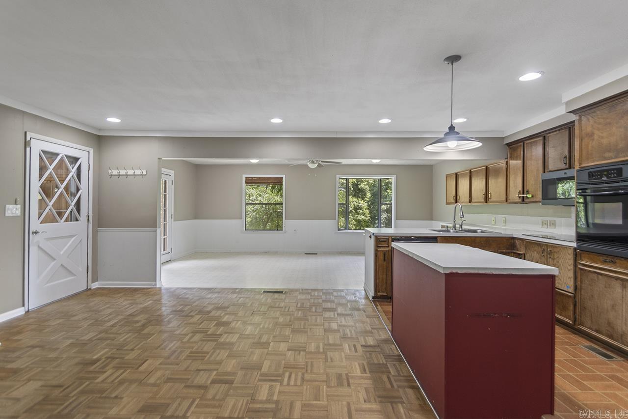 21912 Whippoorwill  Bauxite, AR