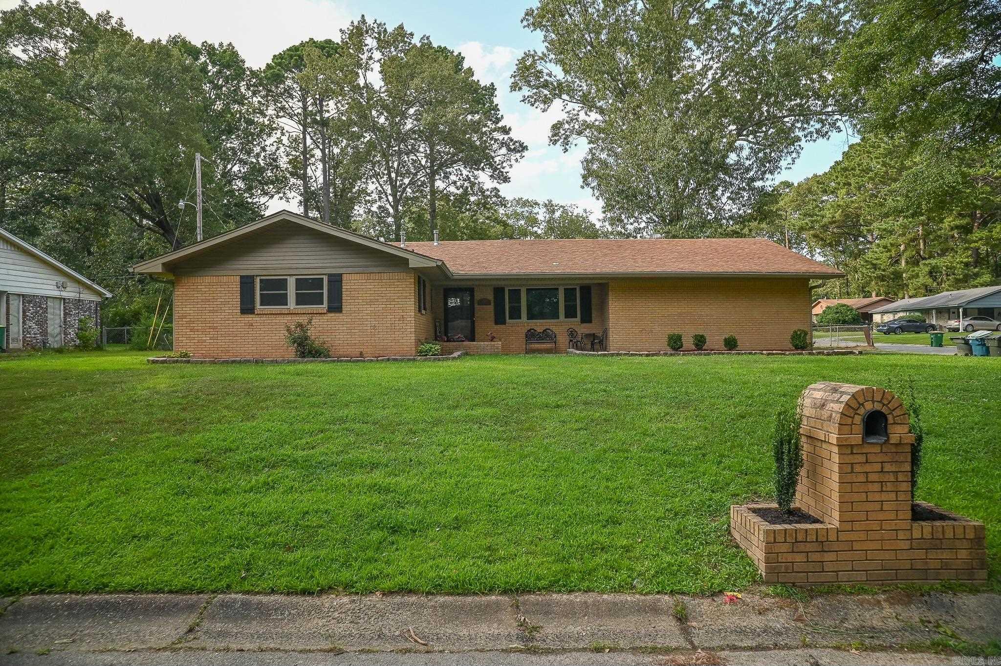 7400 Vega  Little Rock, AR