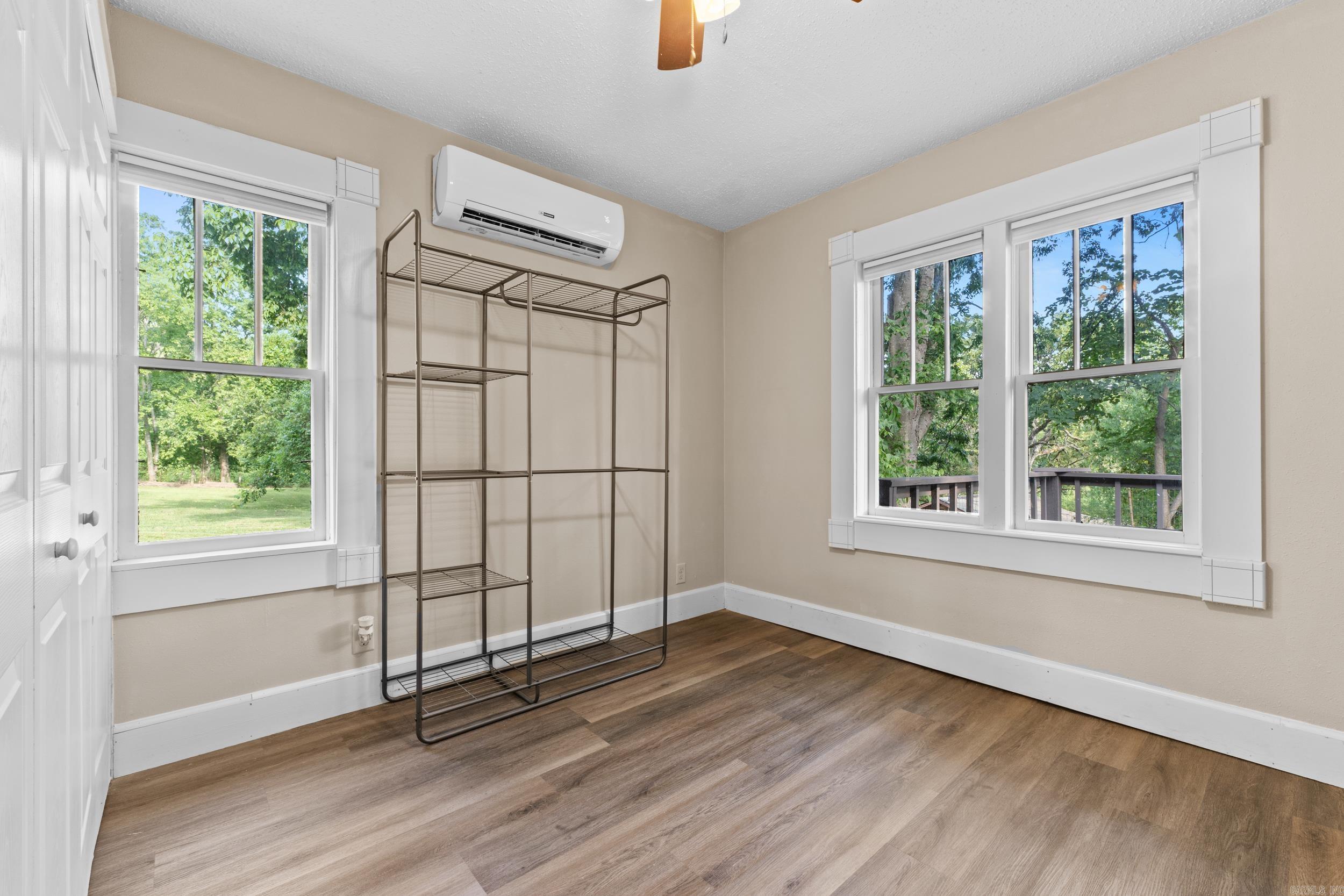 225 Blevins  Norfork, AR