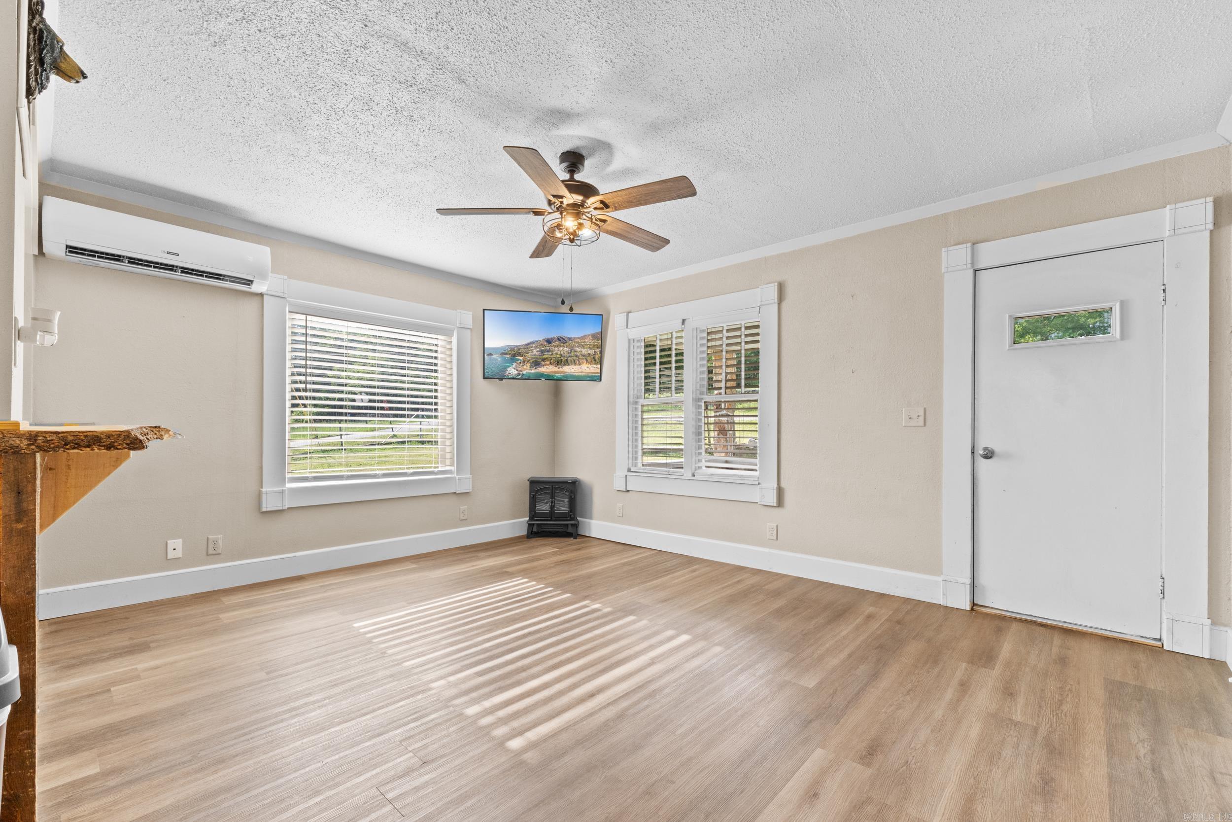 225 Blevins  Norfork, AR