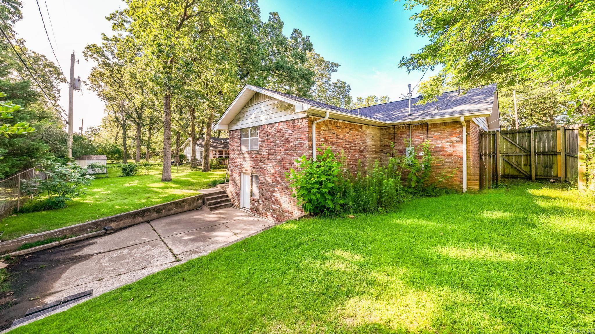 1625 Crestwood  North Little Rock, AR