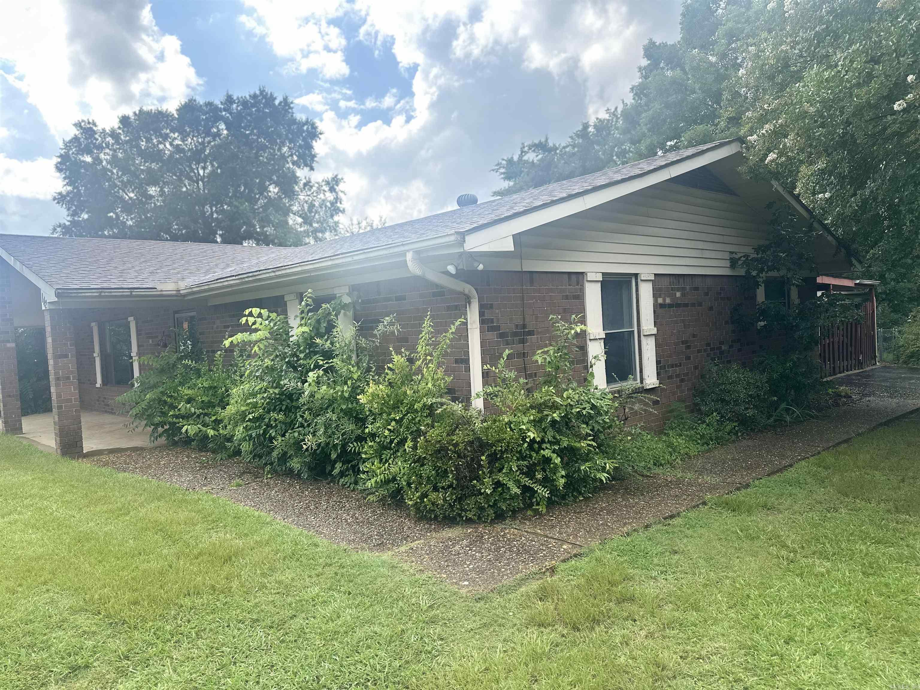 142 Leta Ln  Hot Springs, AR