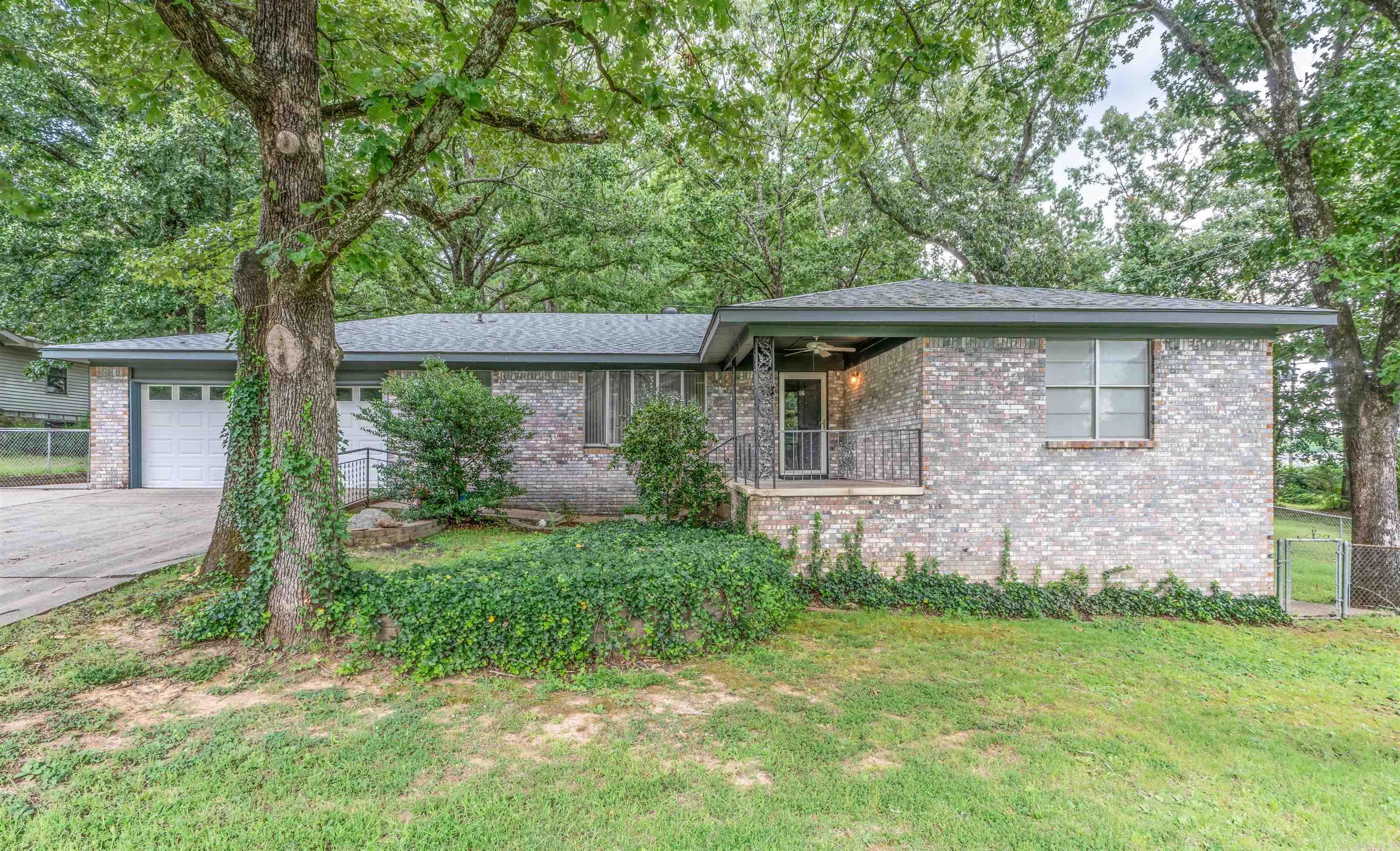 16 Cinnamon Drive  Sherwood, AR