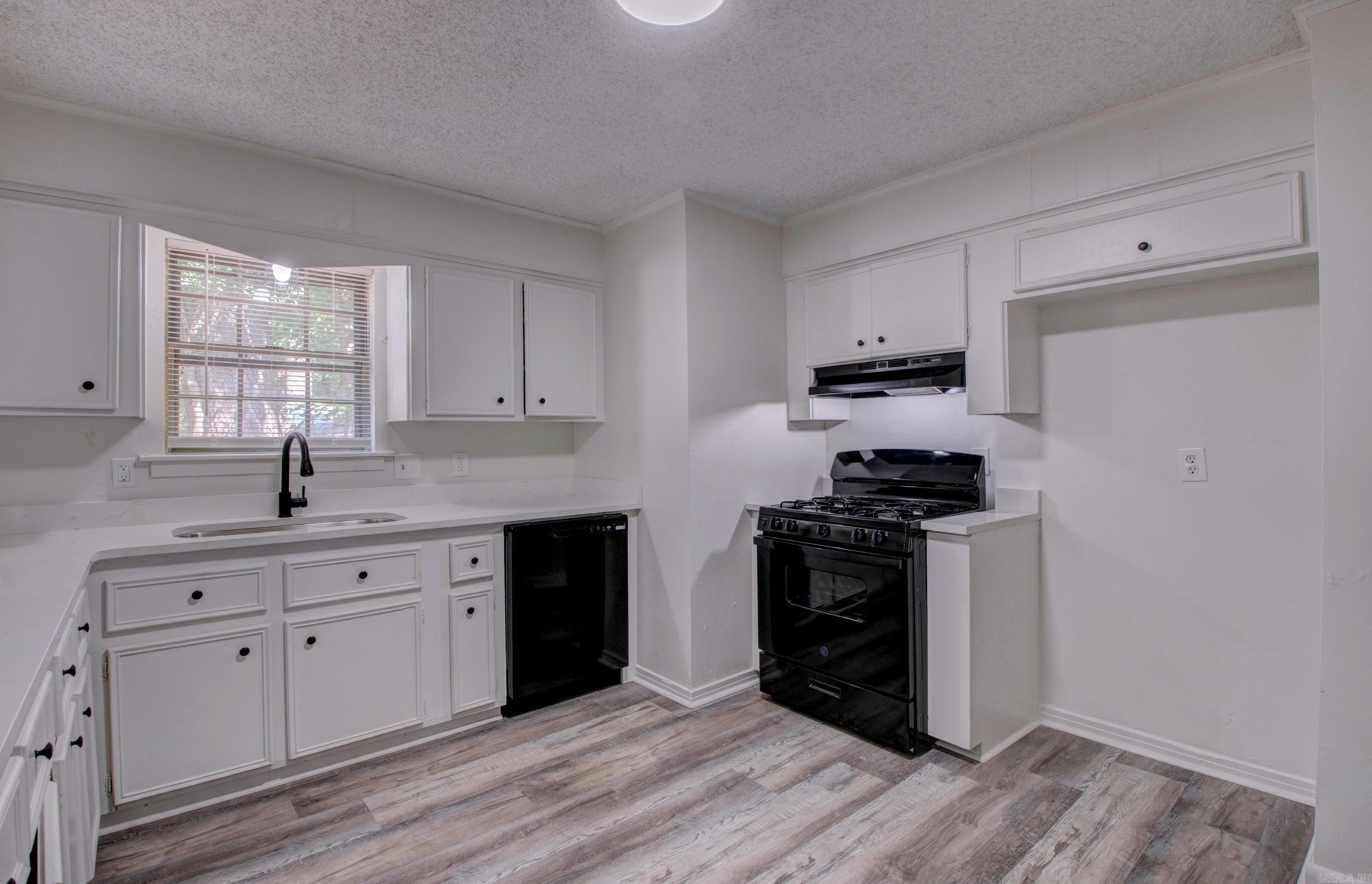 9701 chicot  Little Rock, AR