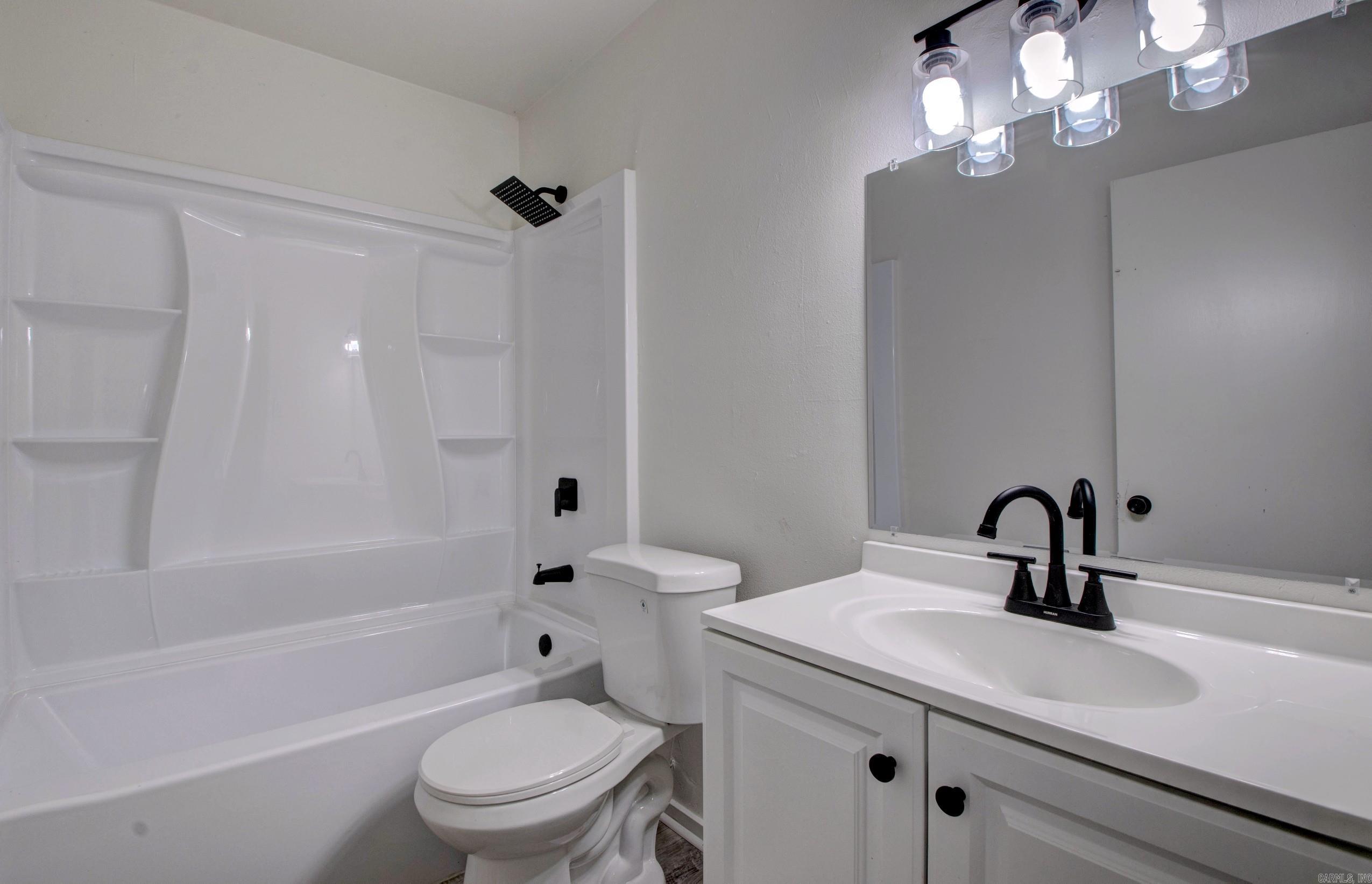 76 S meadowcliff  Little Rock, AR