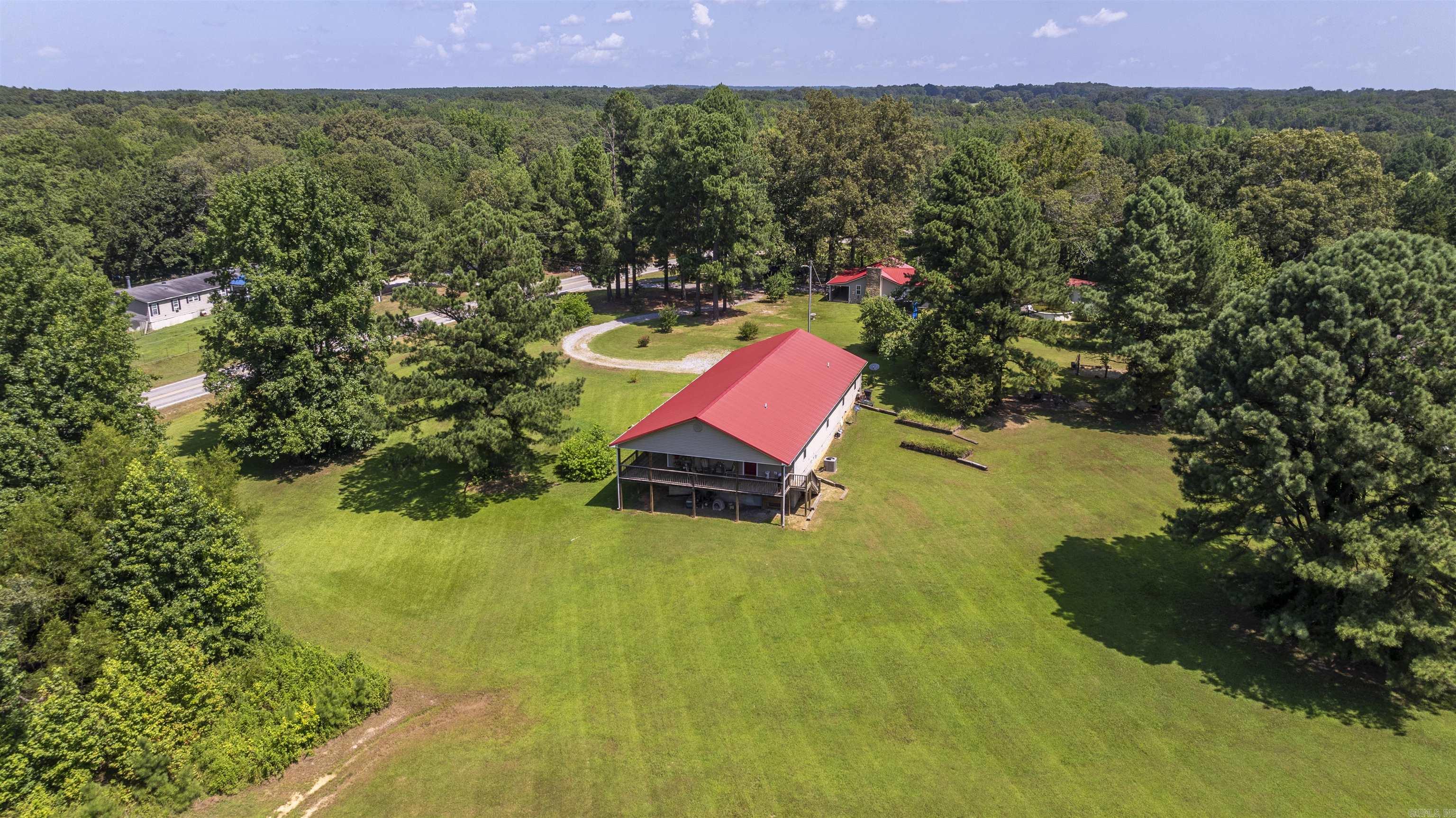 5976 and 5980 Cord Rd  Newark, AR