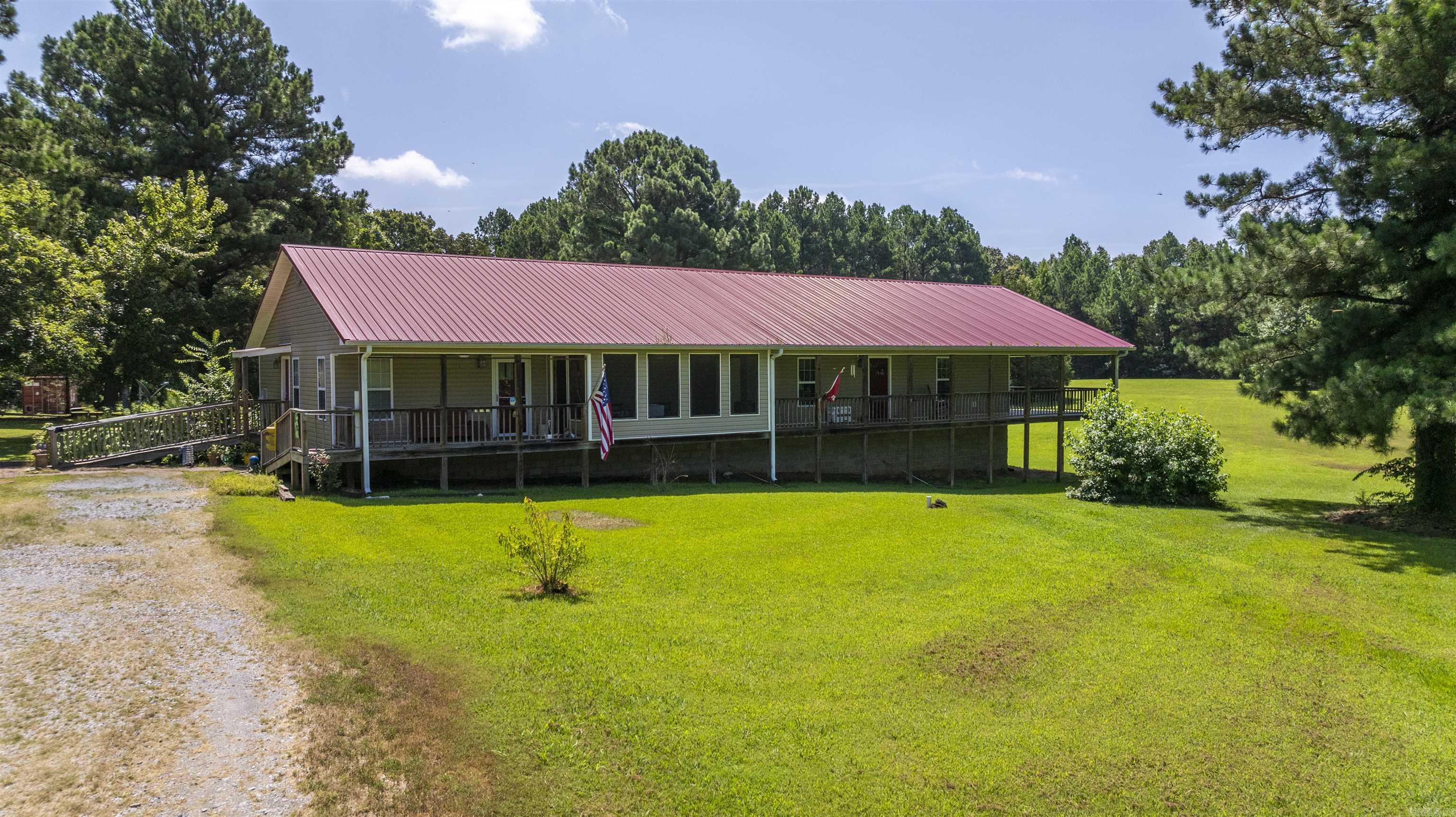 5976 and 5980 Cord Rd  Newark, AR