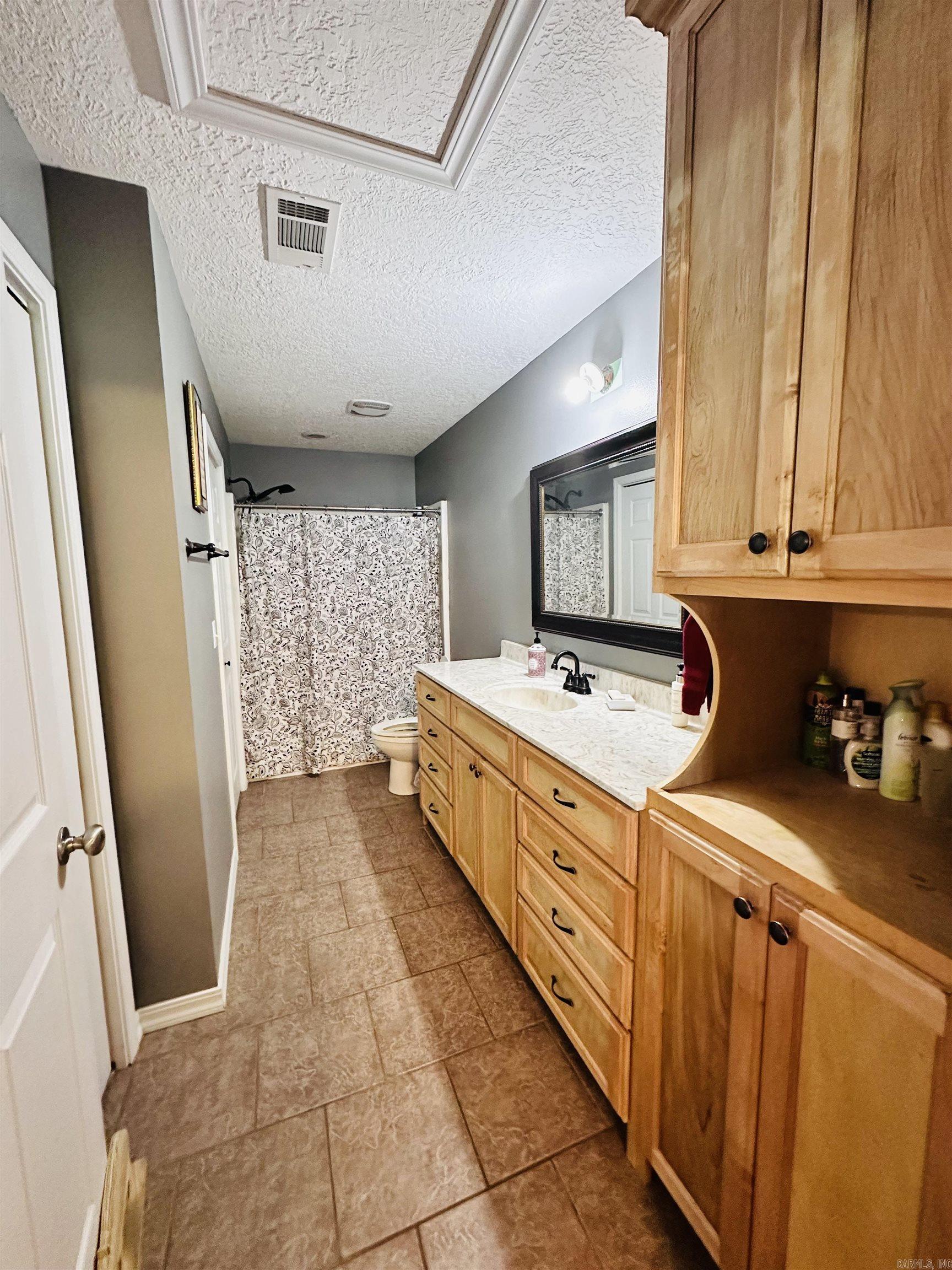 5976 and 5980 Cord Rd  Newark, AR