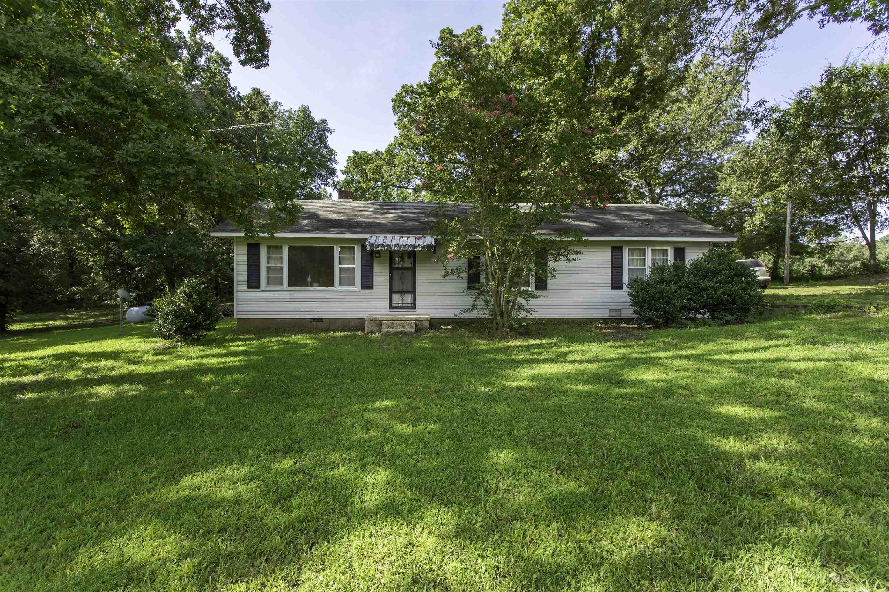 3724 AR 25  Powhatan, AR