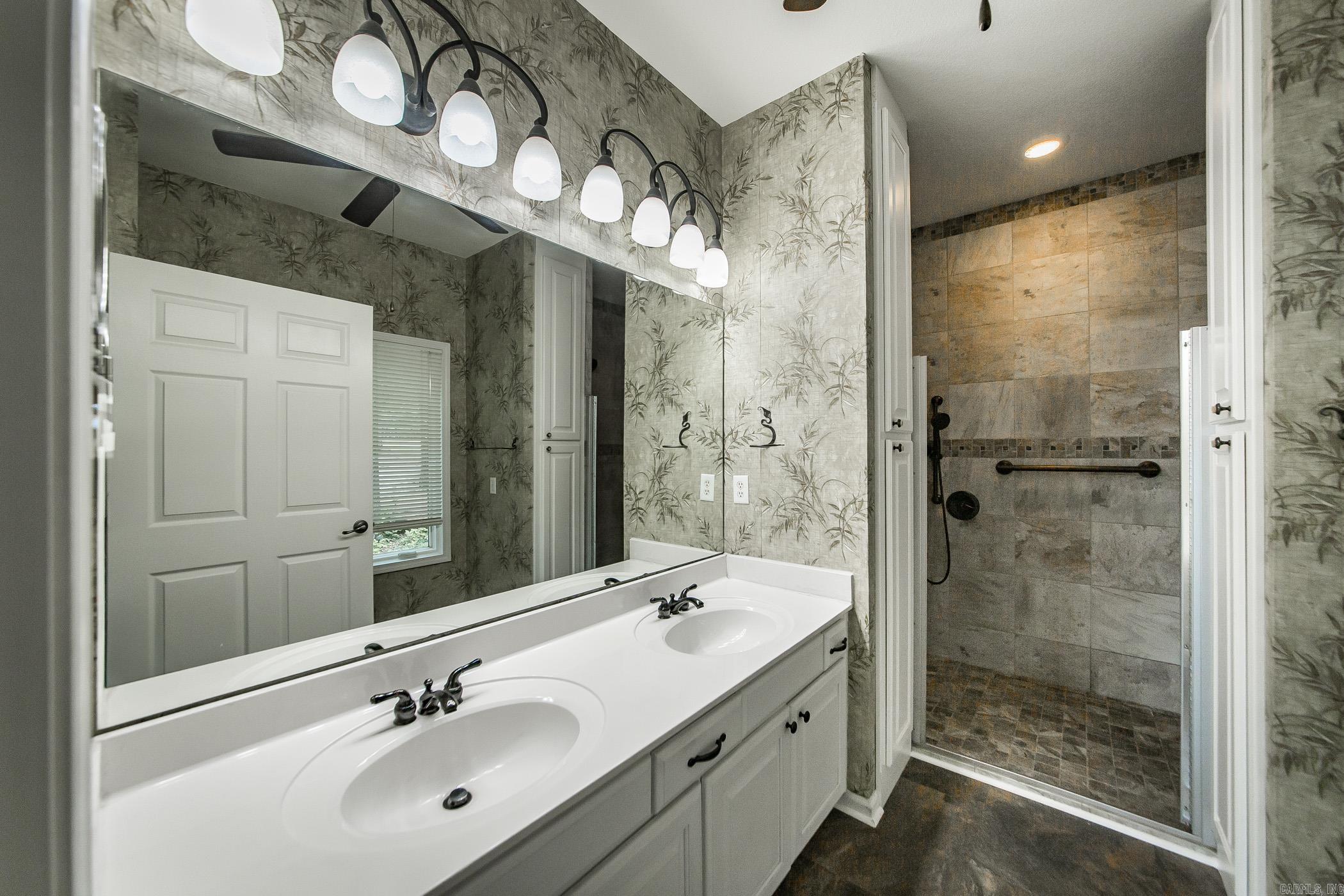 103 Tanglewood  Fairfield Bay, AR