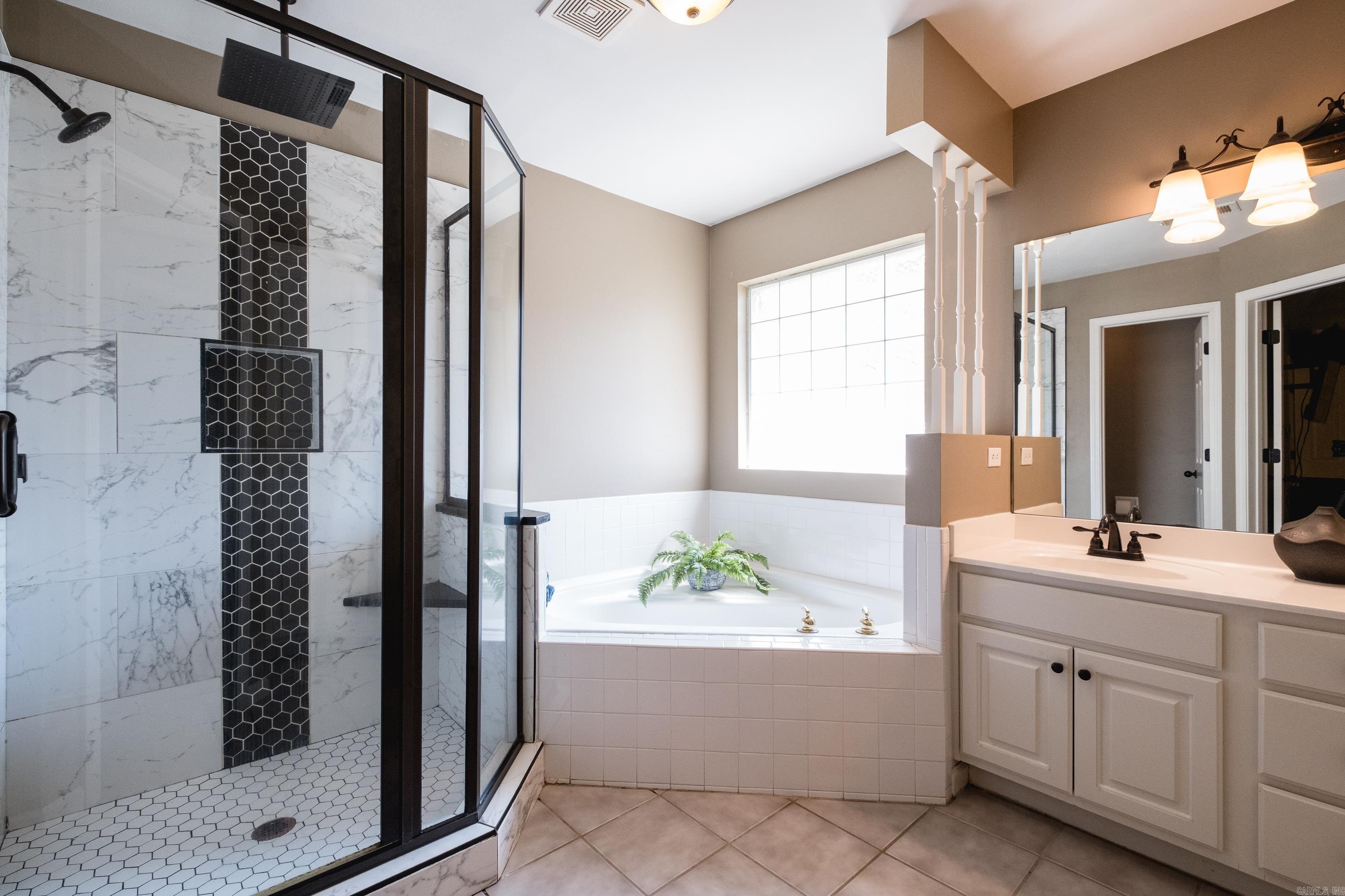 129 Diamond Pointe  Maumelle, AR