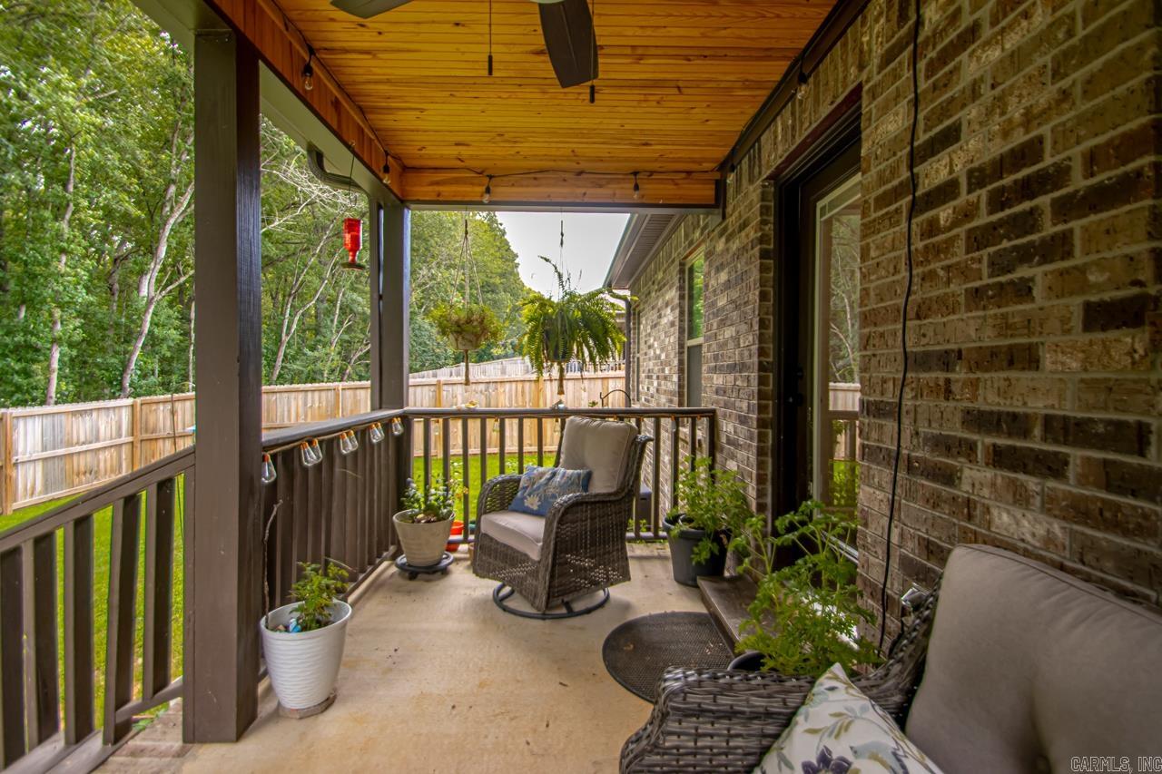 44 Birchwood Dr  Ward, AR