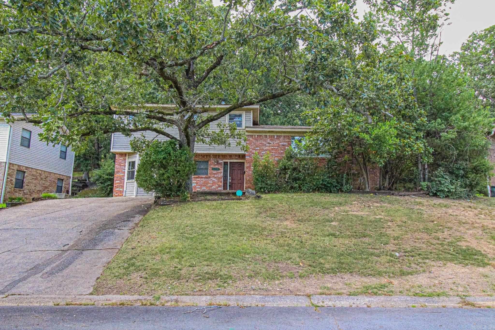 8304 Red Oak  Little Rock, AR