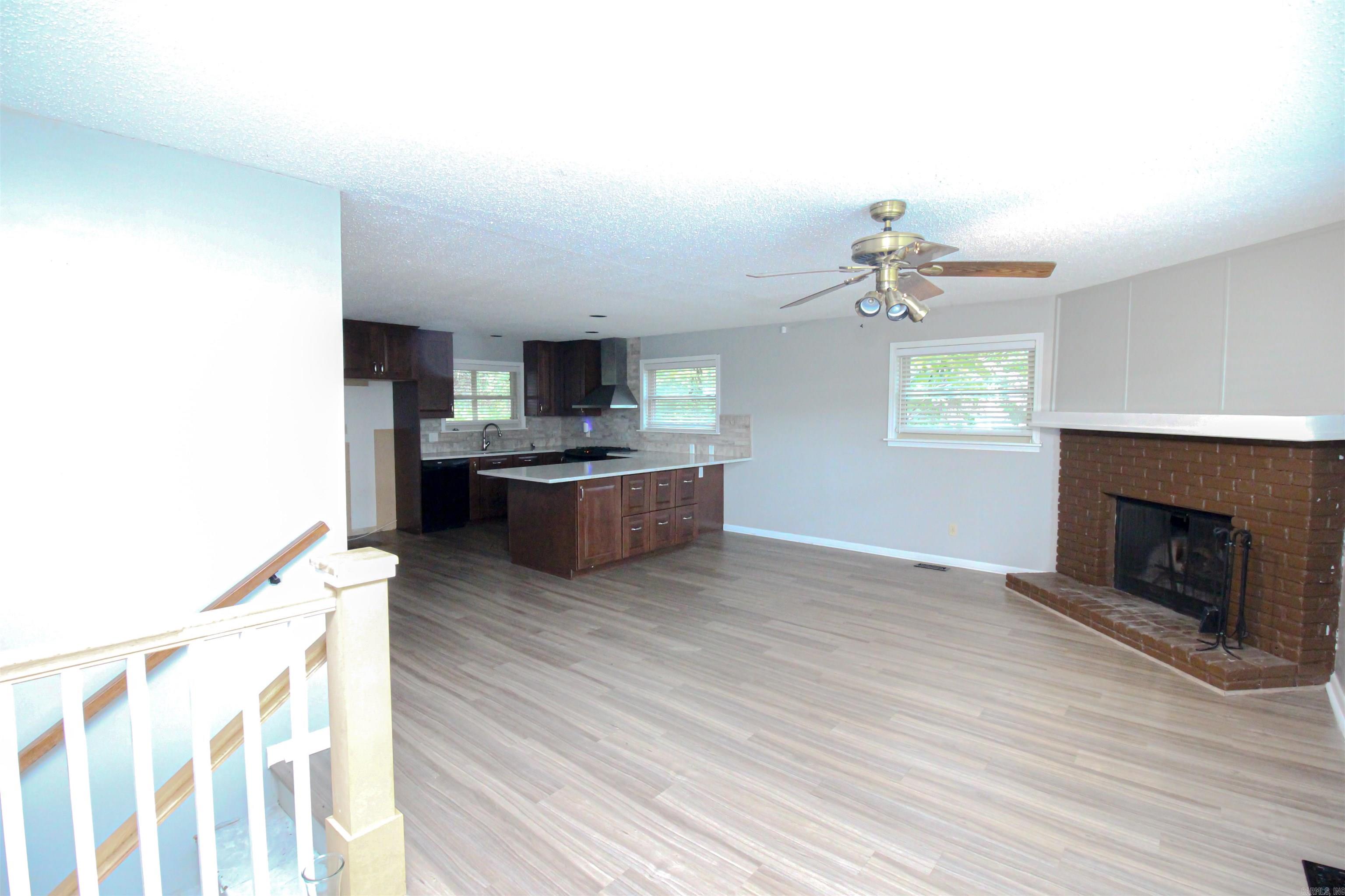 8304 Red Oak  Little Rock, AR