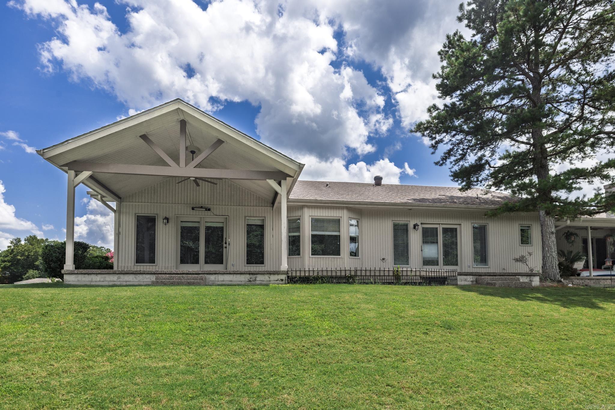 9 Isla Mujeres  Hot Springs Village, AR