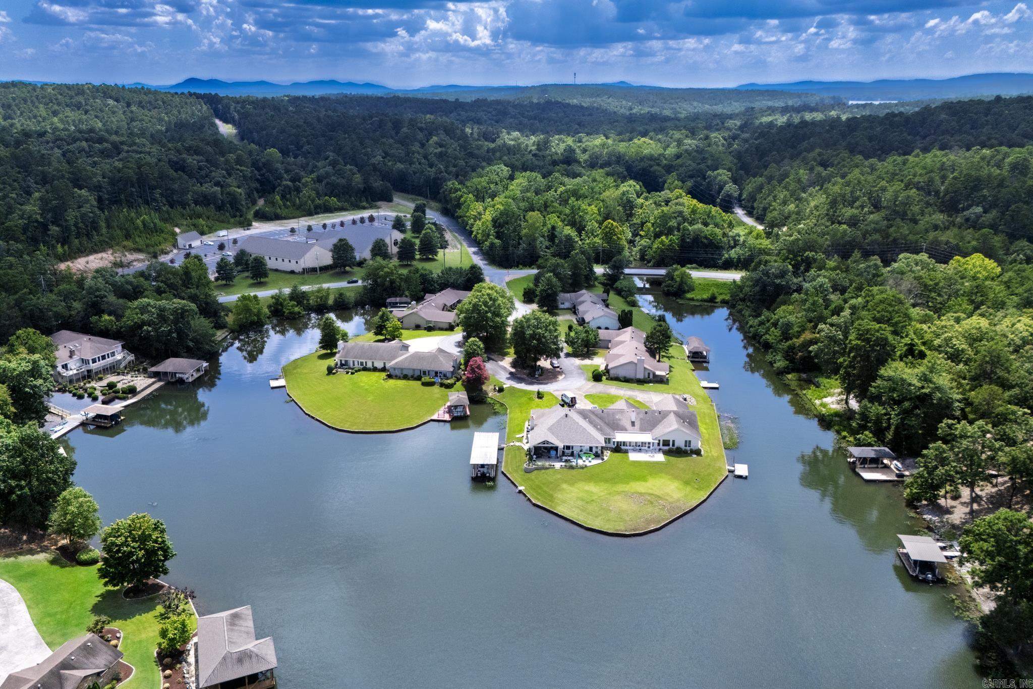 9 Isla Mujeres  Hot Springs Village, AR