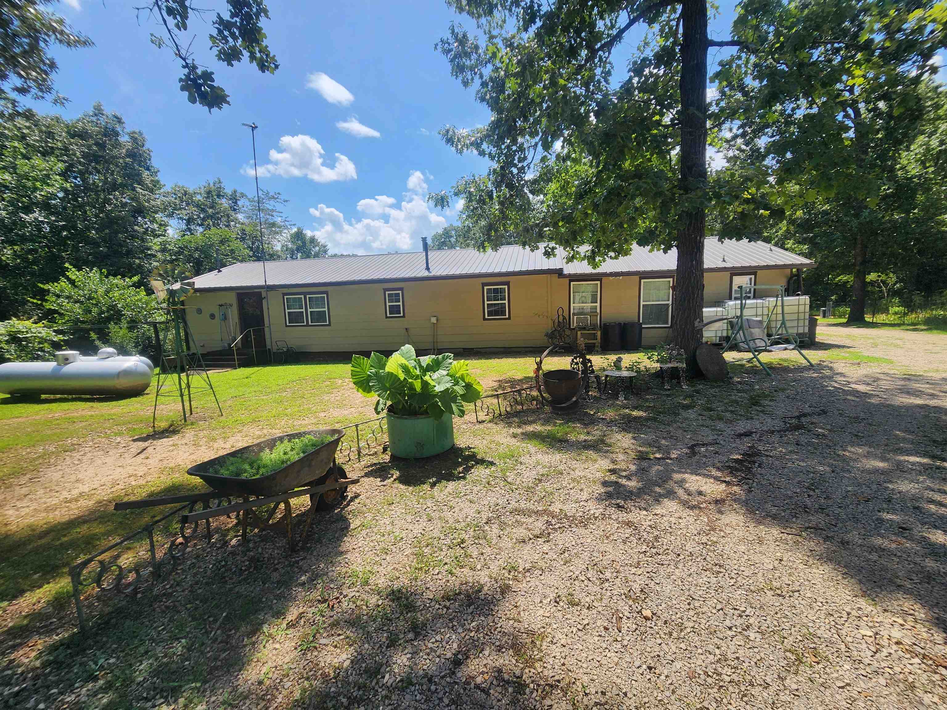 90 Wildwood  Highland, AR